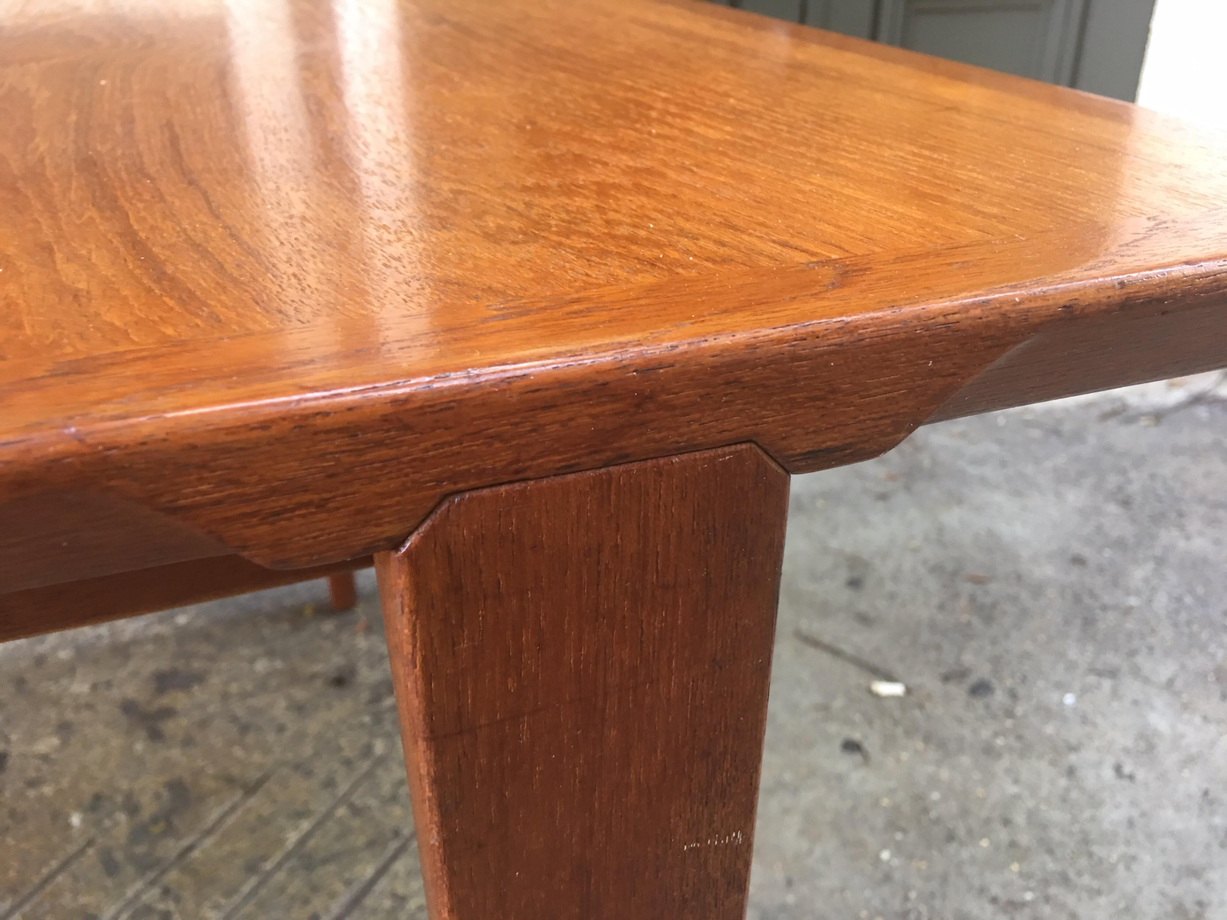 Teak Dining Table with 2 Leaves In Good Condition In Philadelphia, PA