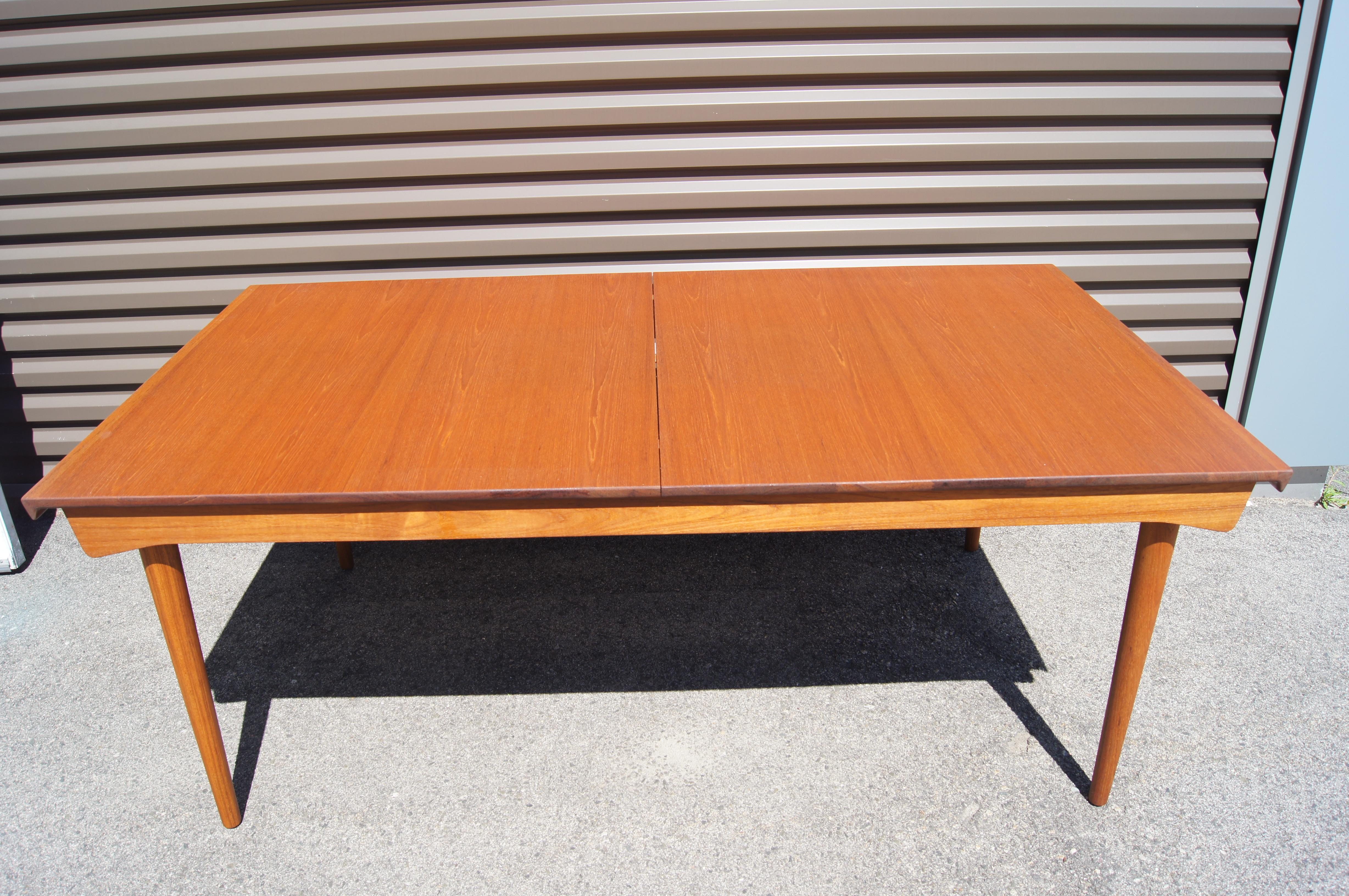 Teak Dining Table with Extensions by Finn Juhl for France & Son 2