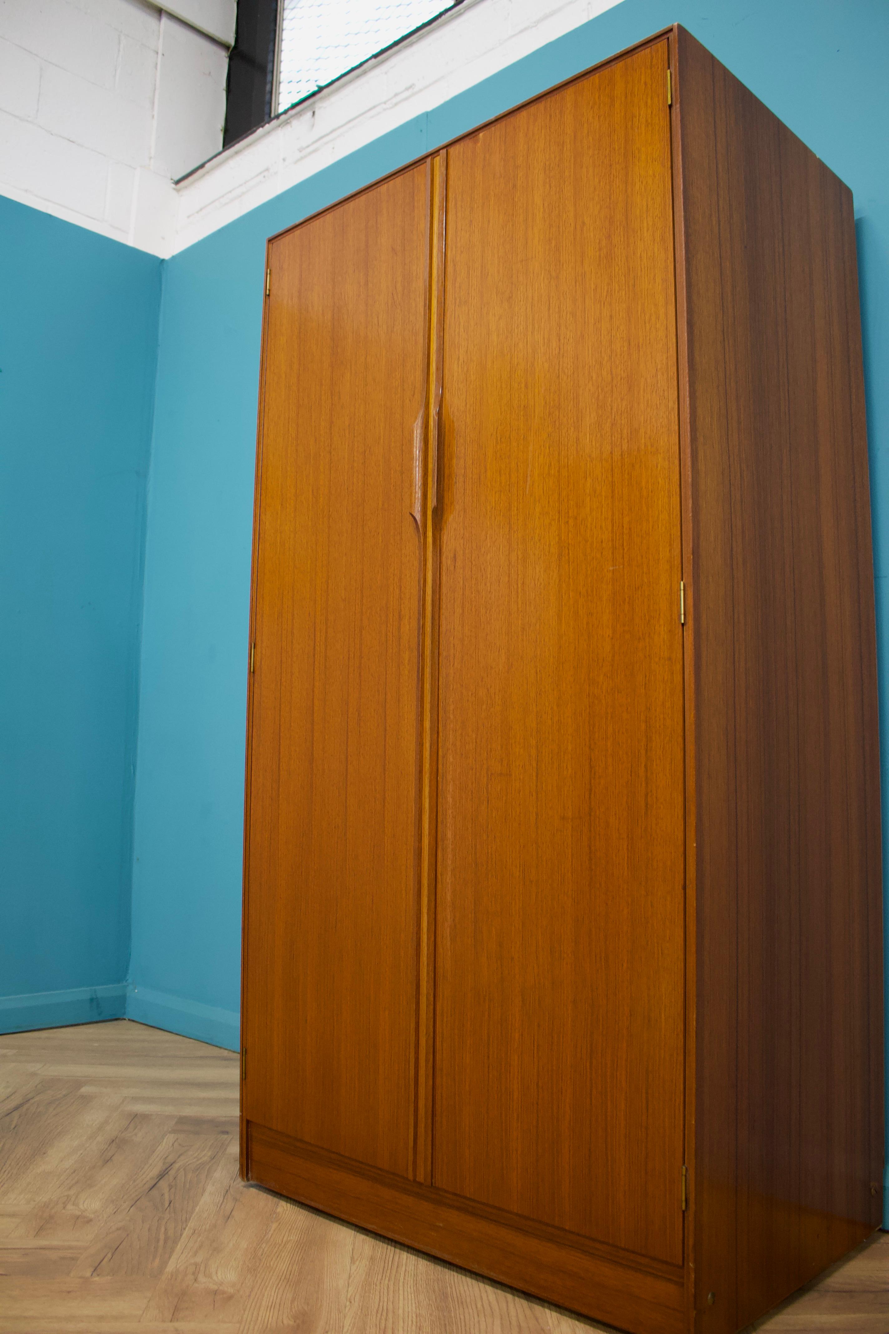 Teak Double Wardrobe from Austinsuite, 1960s For Sale 1