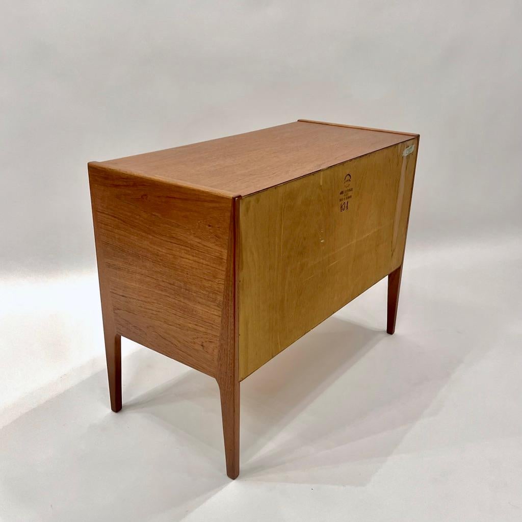Comò in teak n°34 di Kai Kristiansen per Aksel Kjaersgaard, Danimarca, 1950 ca. in vendita 5