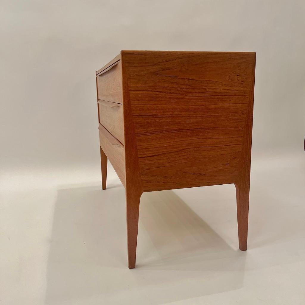 Metà XX secolo Comò in teak n°34 di Kai Kristiansen per Aksel Kjaersgaard, Danimarca, 1950 ca. in vendita