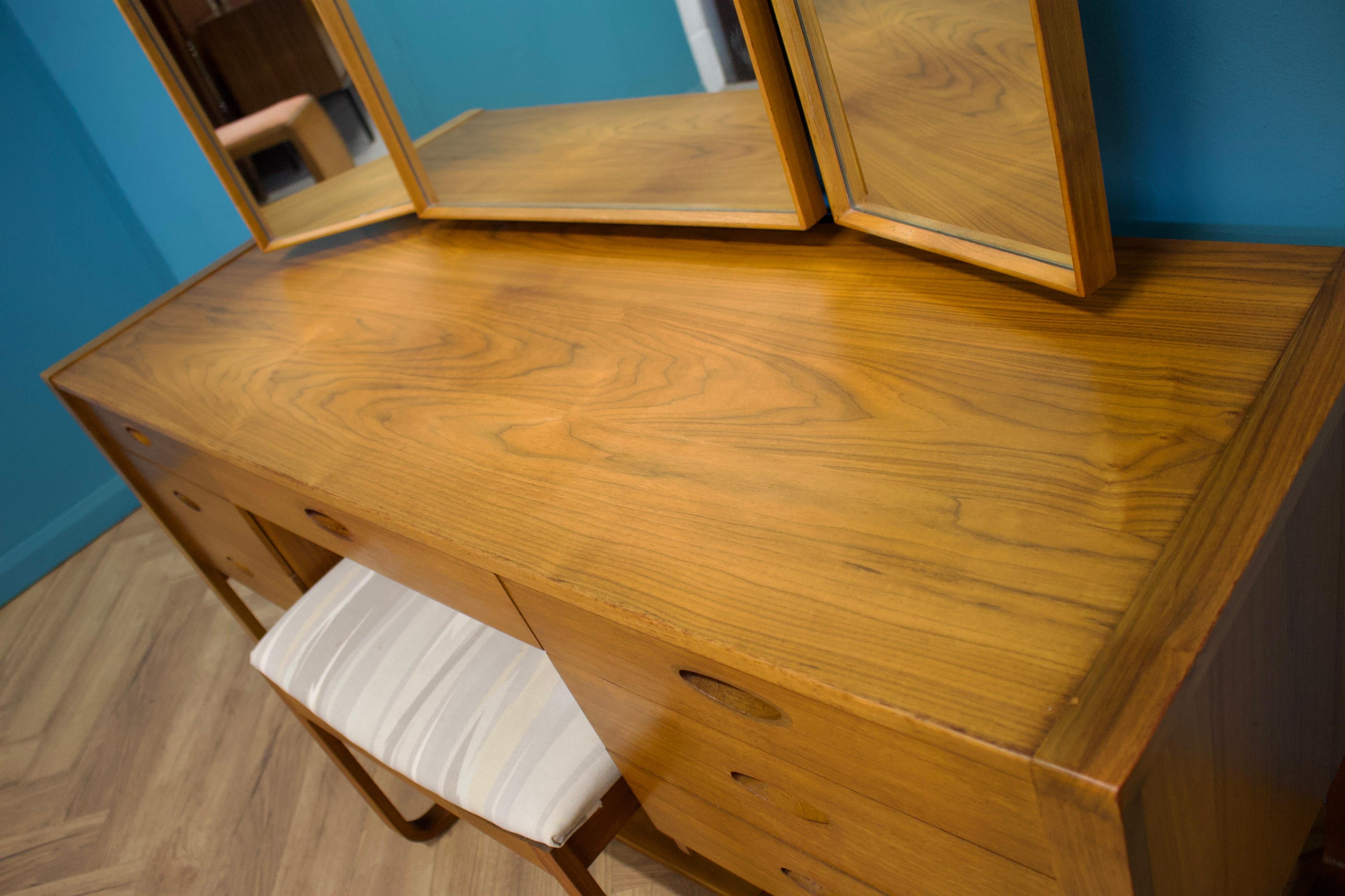 Teak Dressing Table and Stool from Uniflex, 1960s, Set of 2 3
