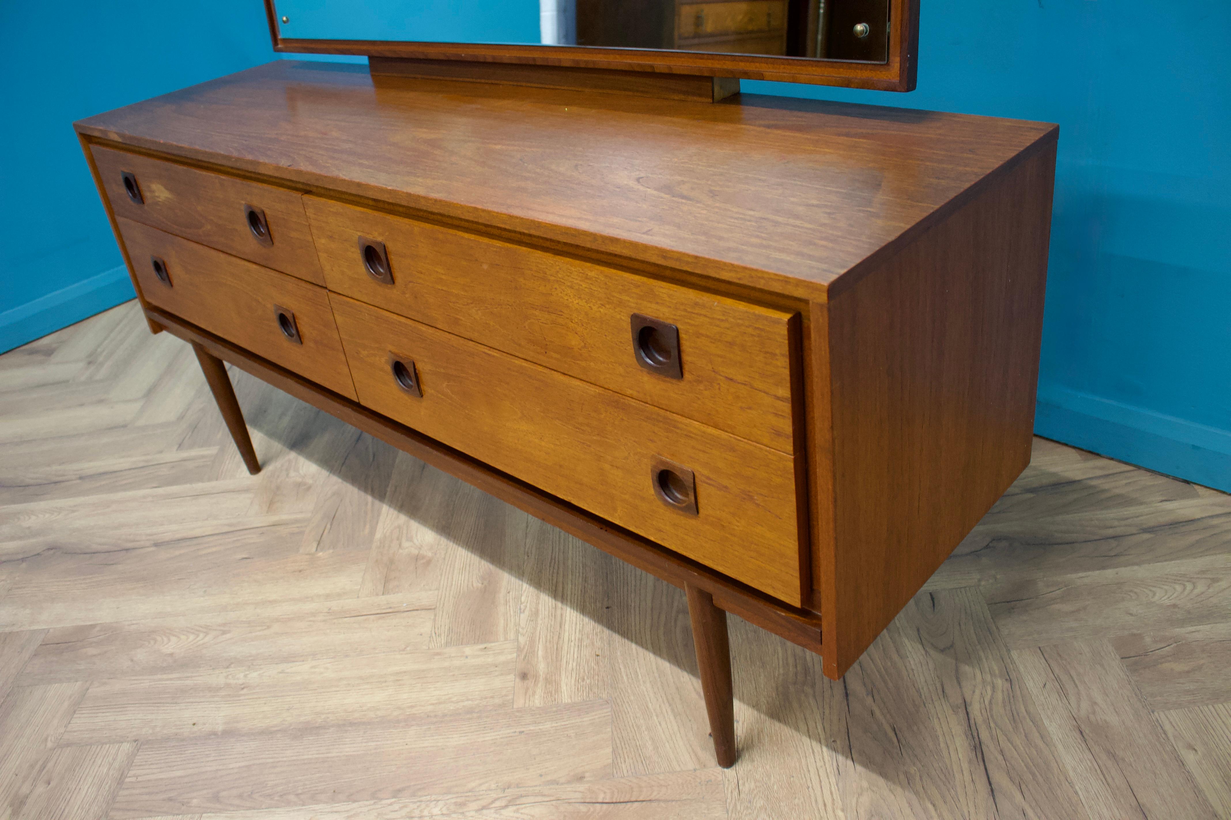 Comodino o cassapanca in teak di Wrighton, anni '60 In condizioni buone in vendita a South Shields, GB