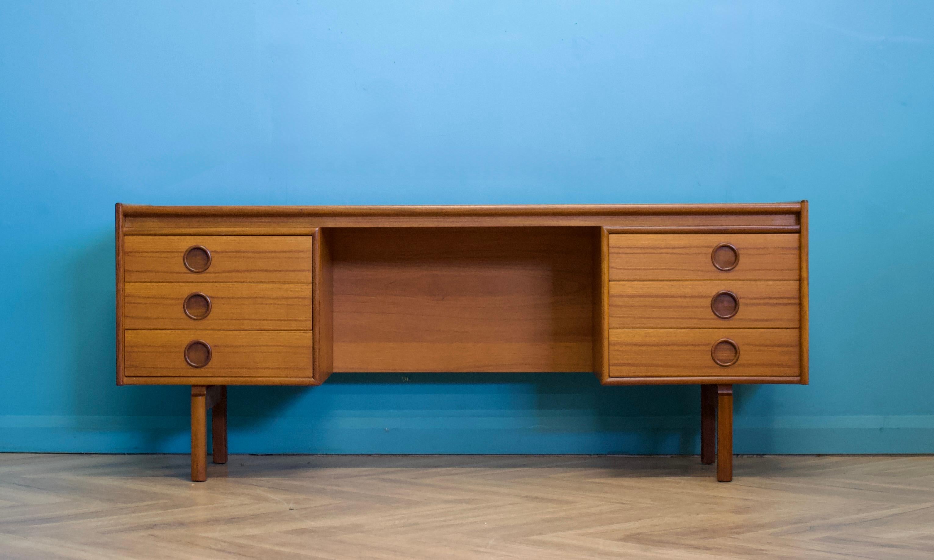 Mid-Century Modern Teak Dressing Table or Desk from Bath Cabinet Makers, 1960s For Sale