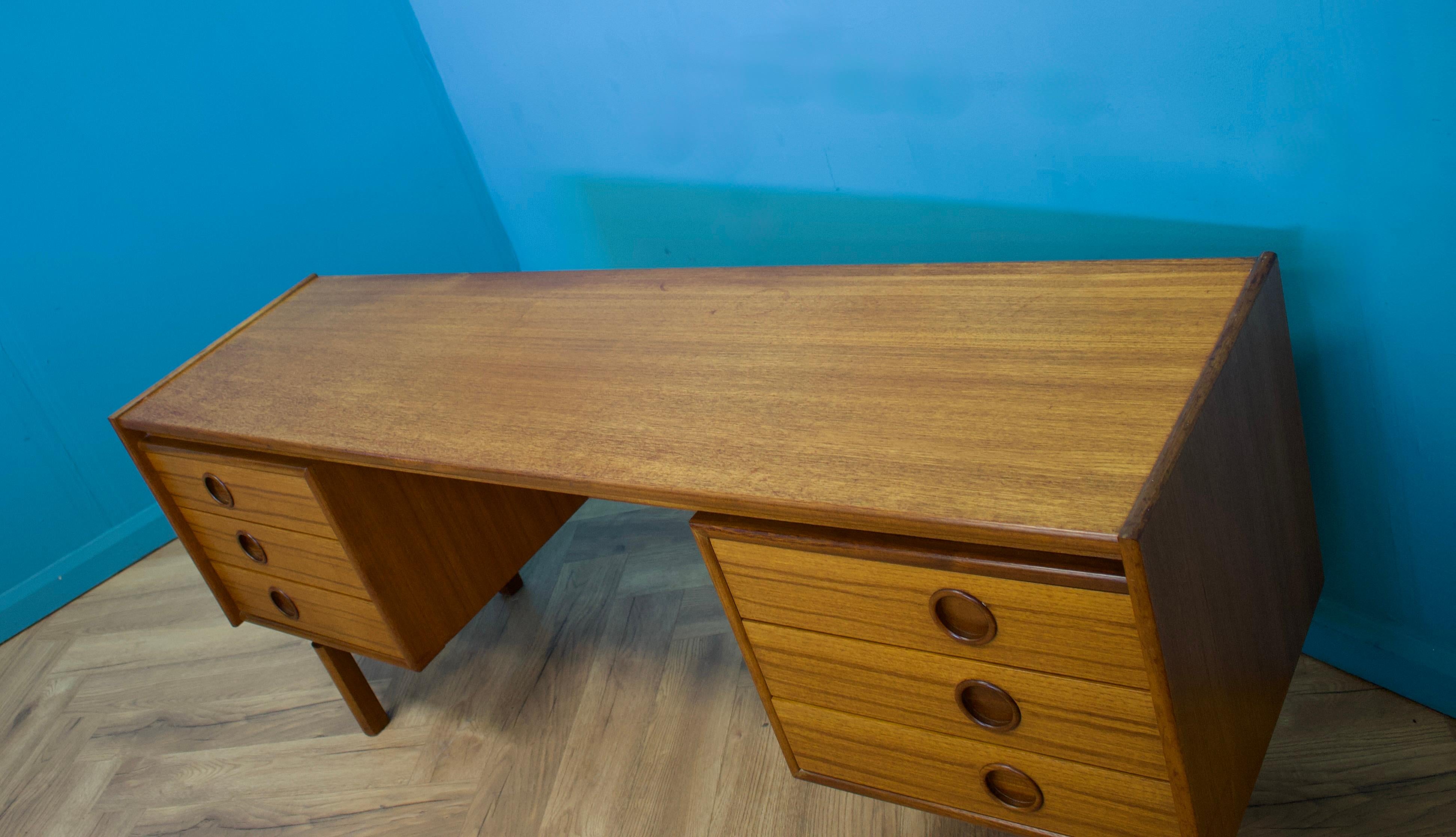 20th Century Teak Dressing Table or Desk from Bath Cabinet Makers, 1960s For Sale