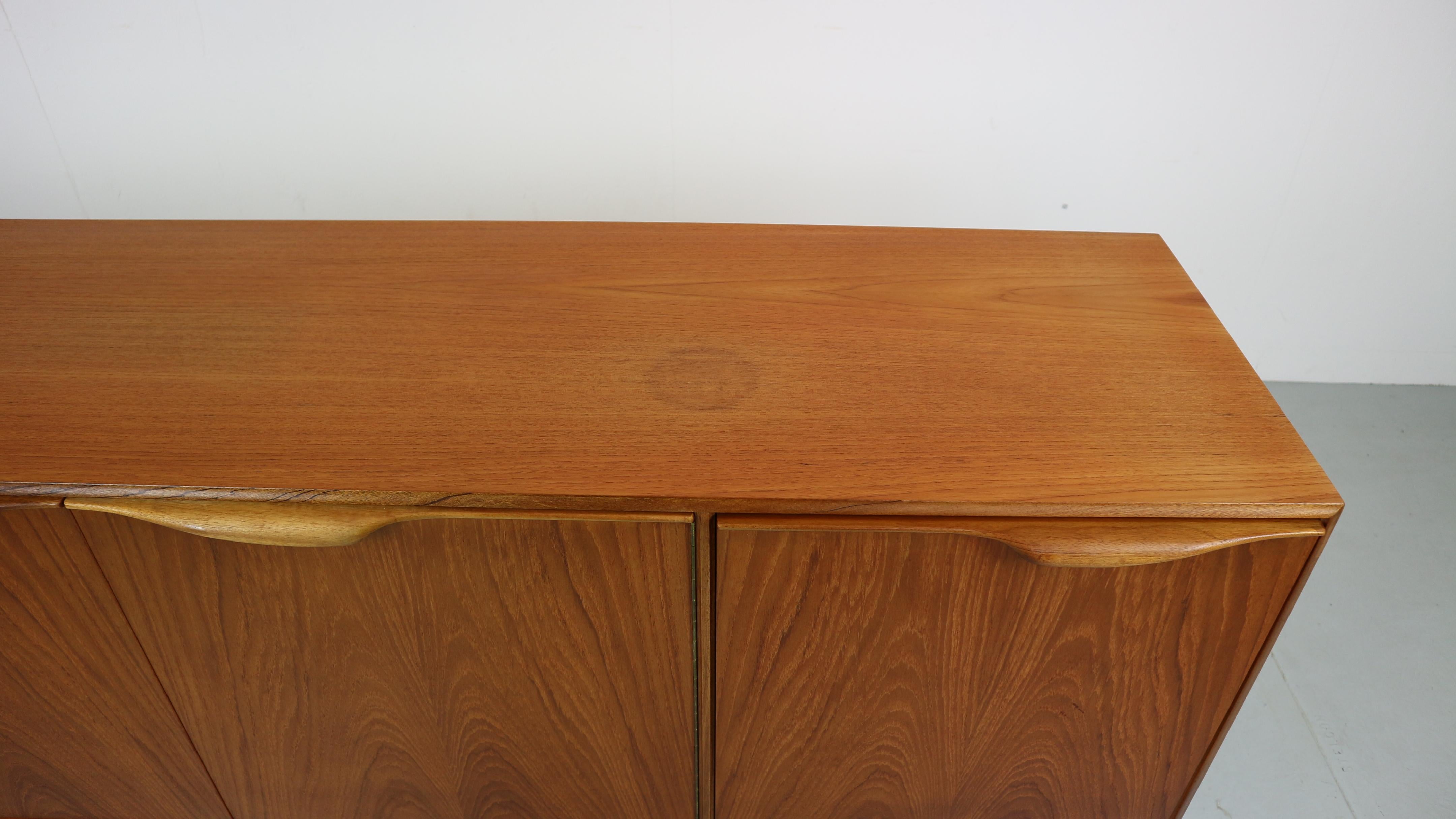 Teak Dunvegan Sideboard by Tom Robertson and Manufactured by A.H. McIntosh 7