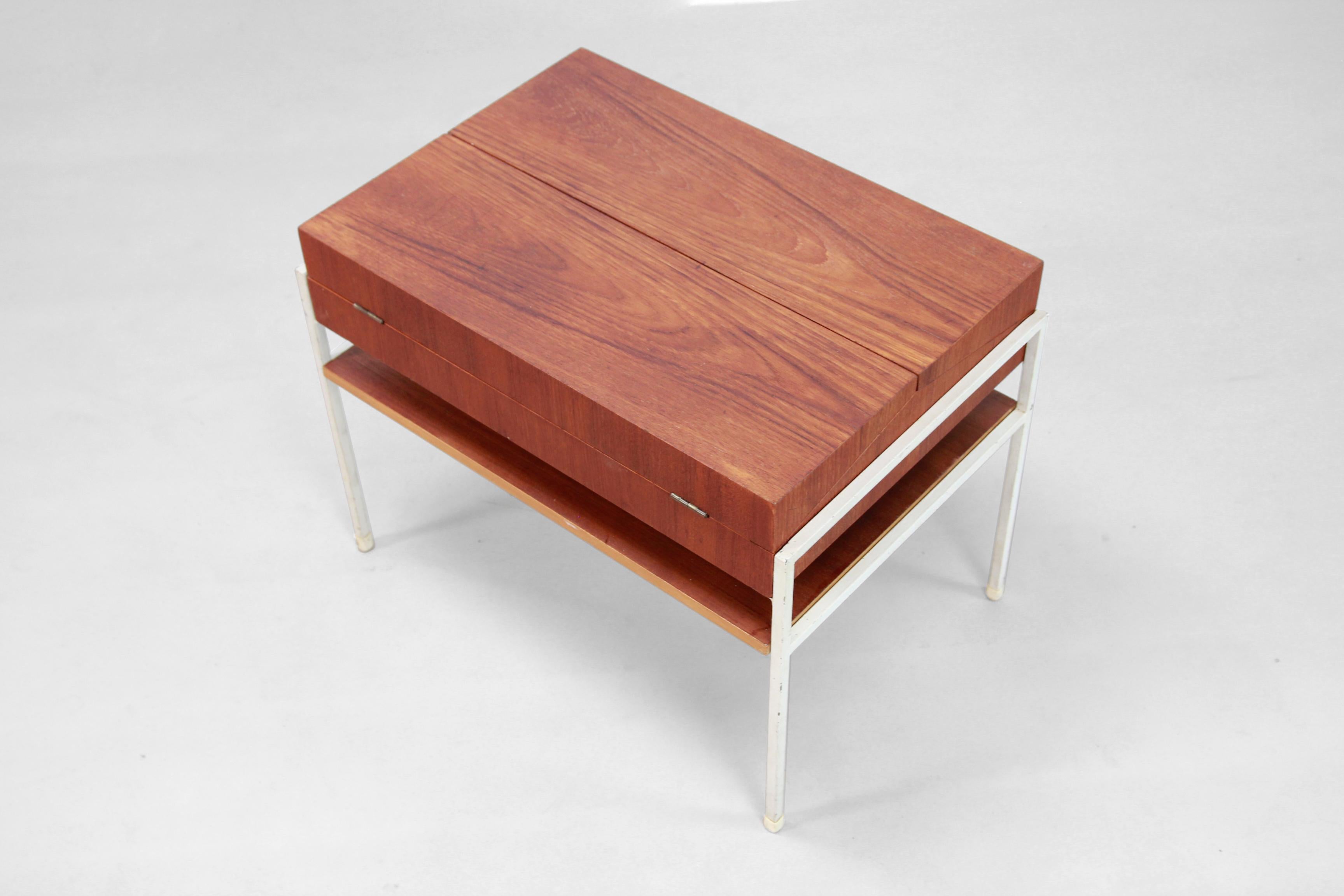 Teak Dutch Minimalist Coen de Vries Sewing Box Table for Tetex, 1950s 1