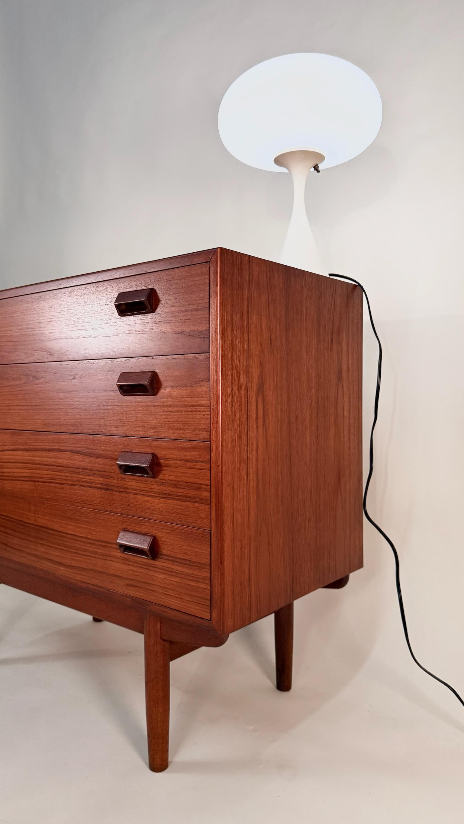 Danois Teak Eight-Drawer Dresser by Børge Mogensen Teak Eight-Drawer Dresser en vente