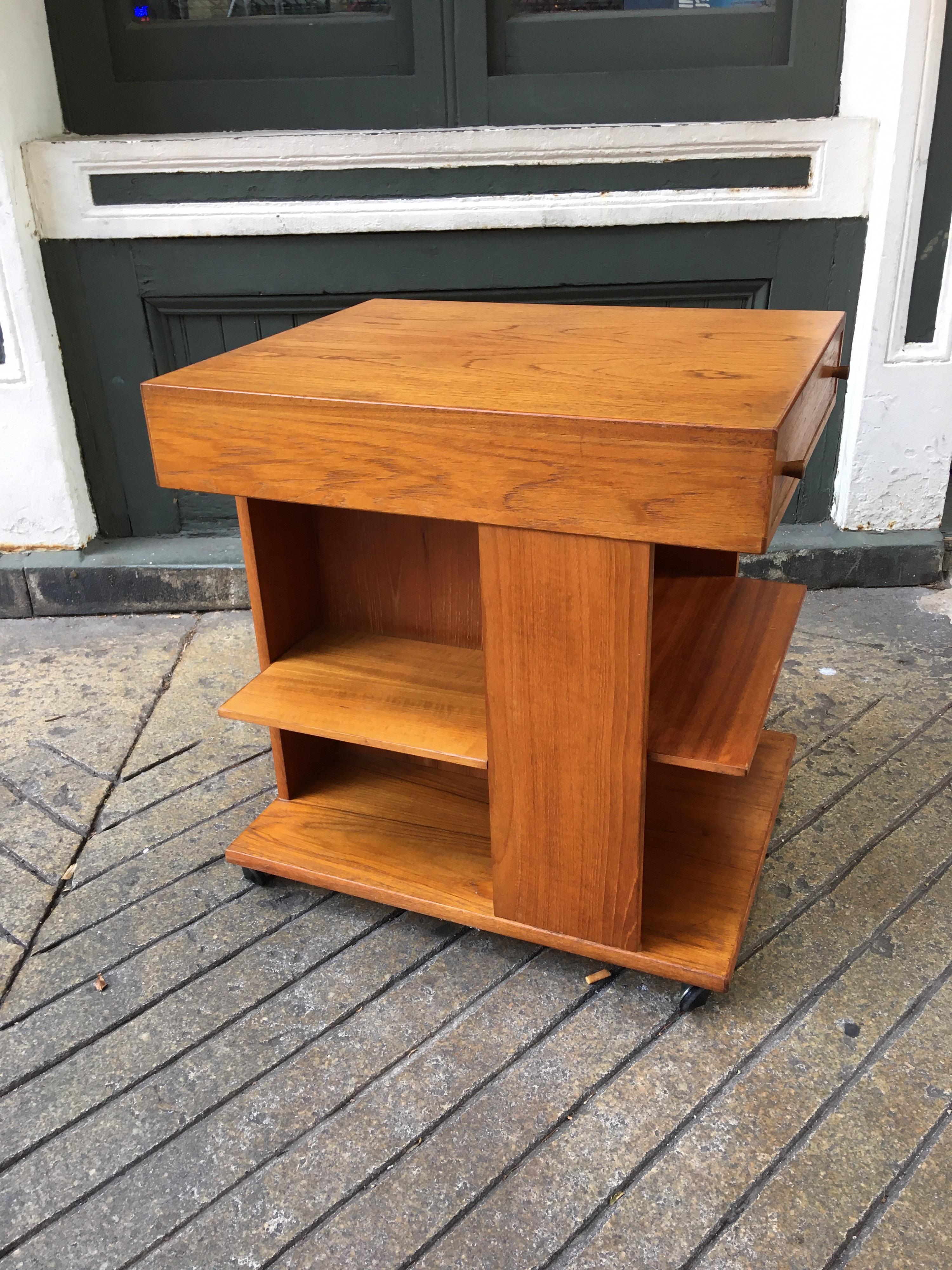 Mid-Century Modern Teak End Table with Adjustable Shelf’s and 1-Drawer
