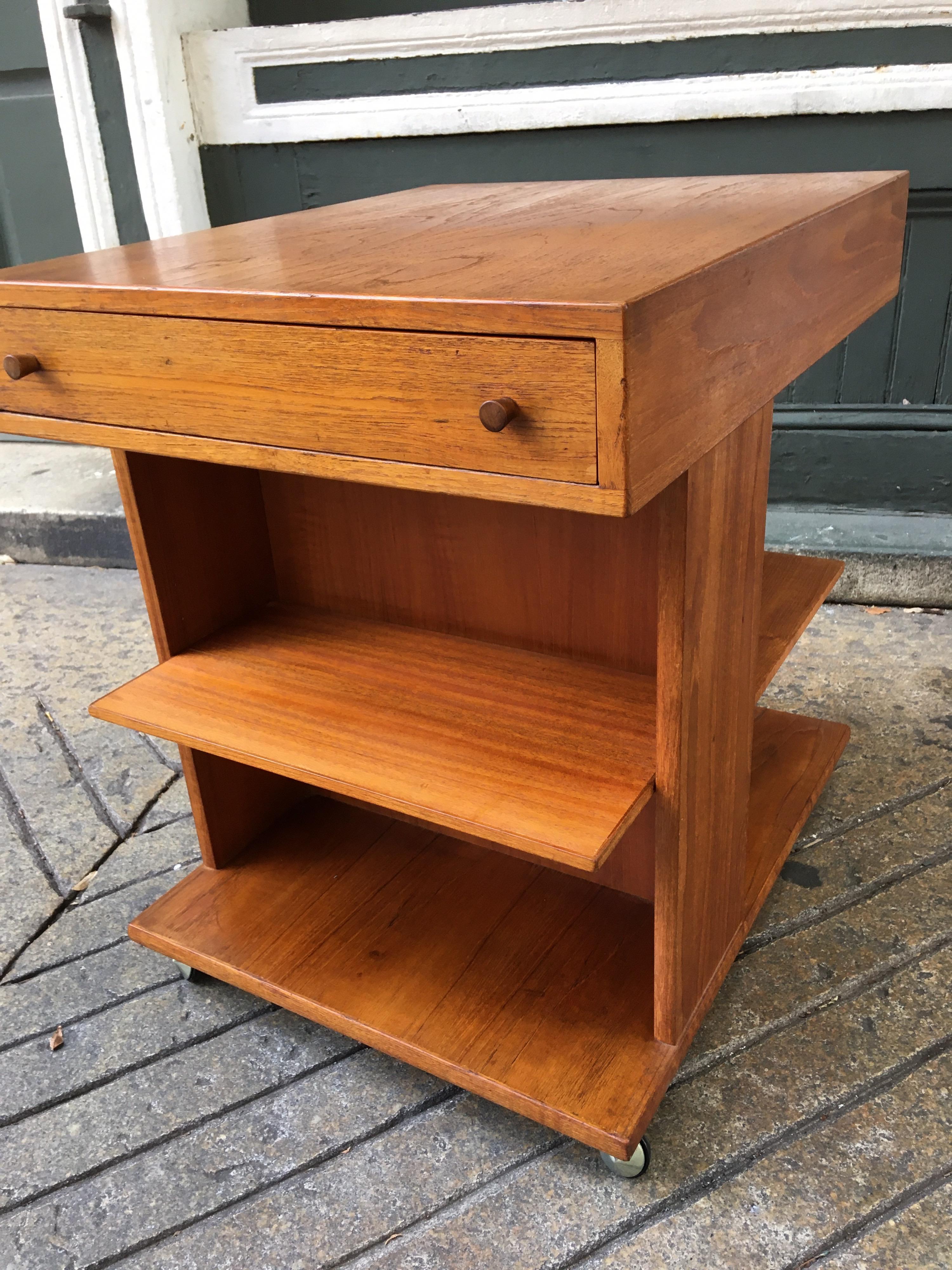 Late 20th Century Teak End Table with Adjustable Shelf’s and 1-Drawer