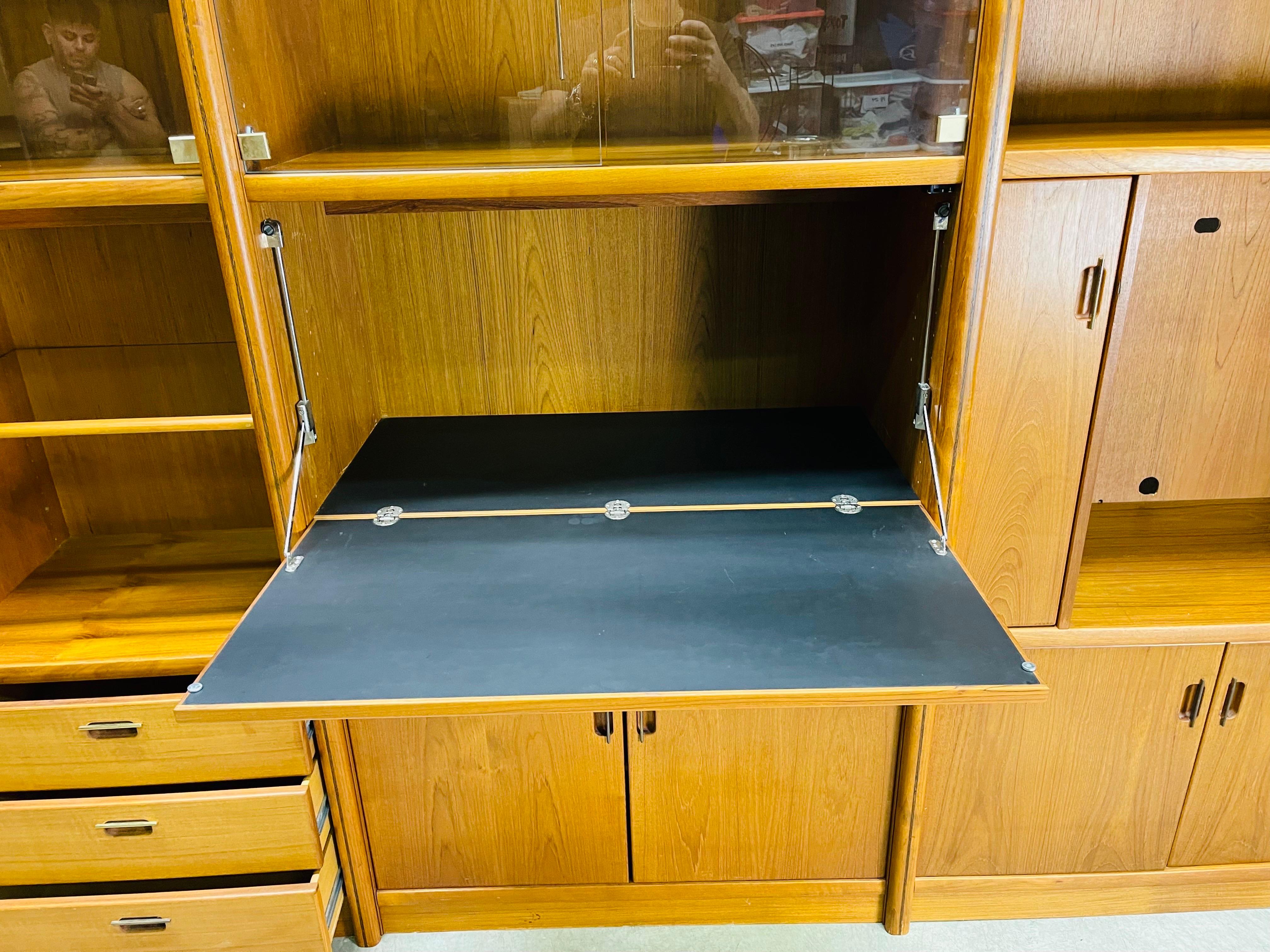 Teak Entertainment Center In Good Condition In Amherst, NH