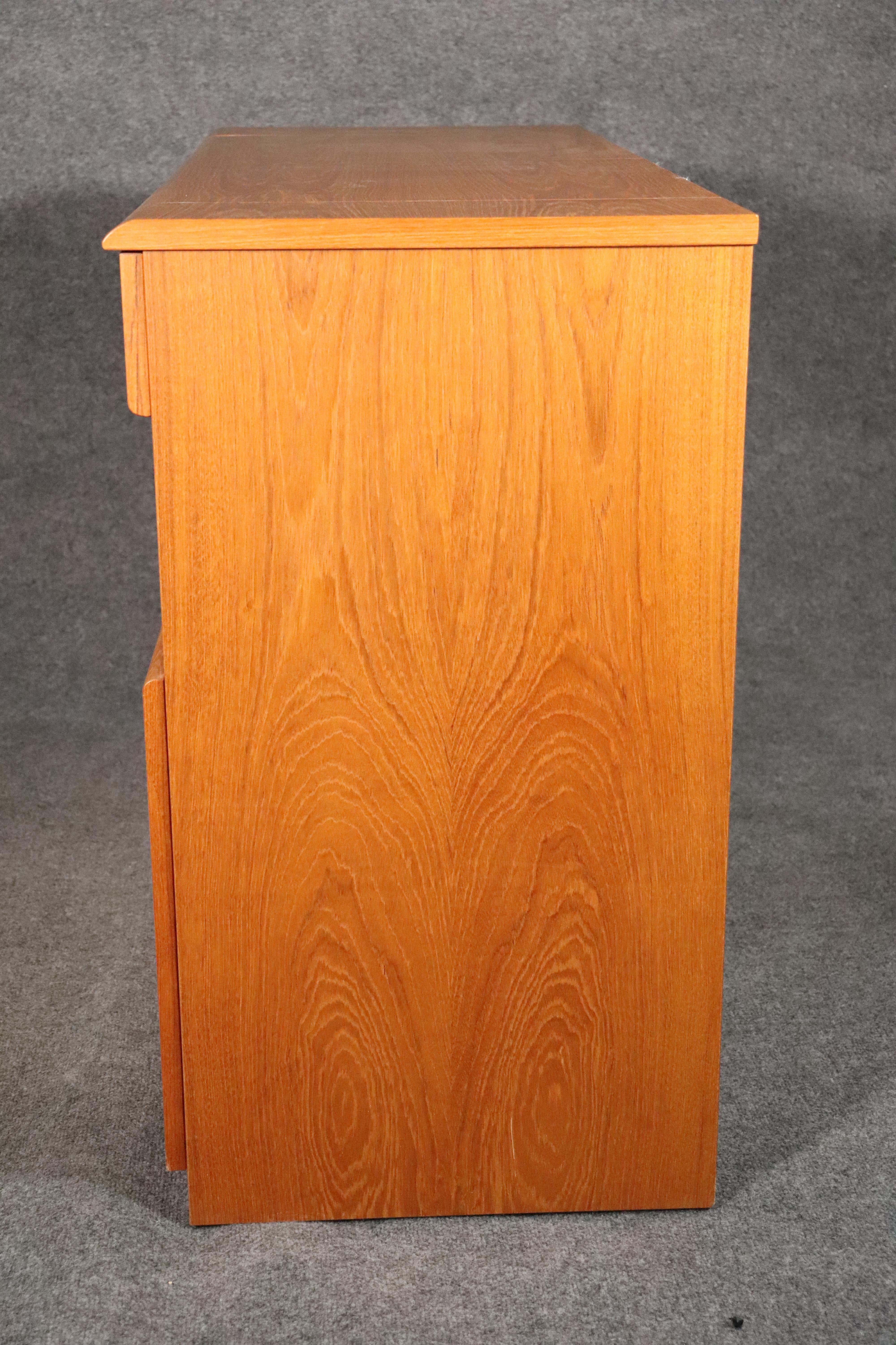 XX secolo Armadio espandibile in teak in vendita