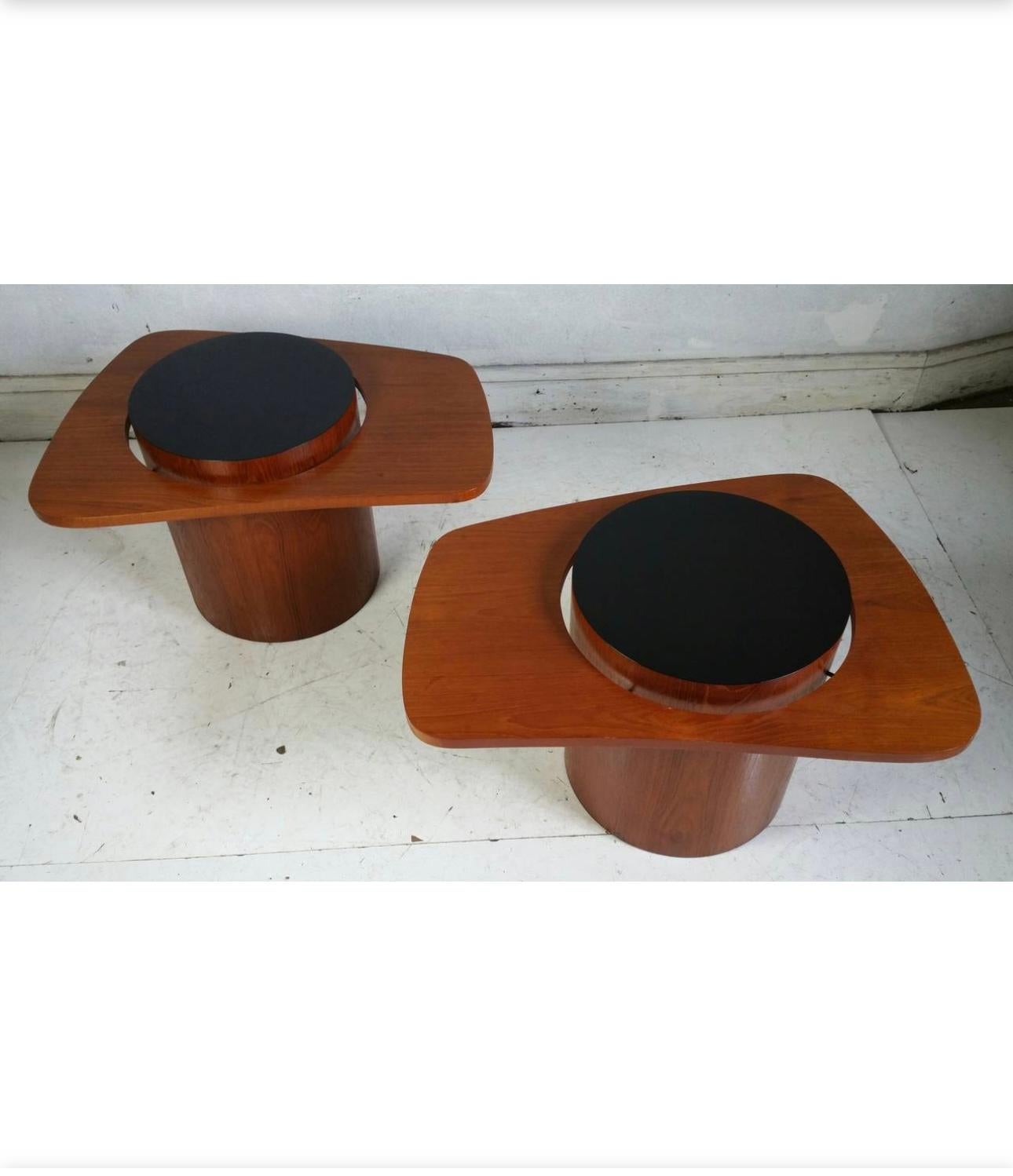 Teak Expo 67 Paar cocktail tische von RS Associates (Kanadisch) im Angebot