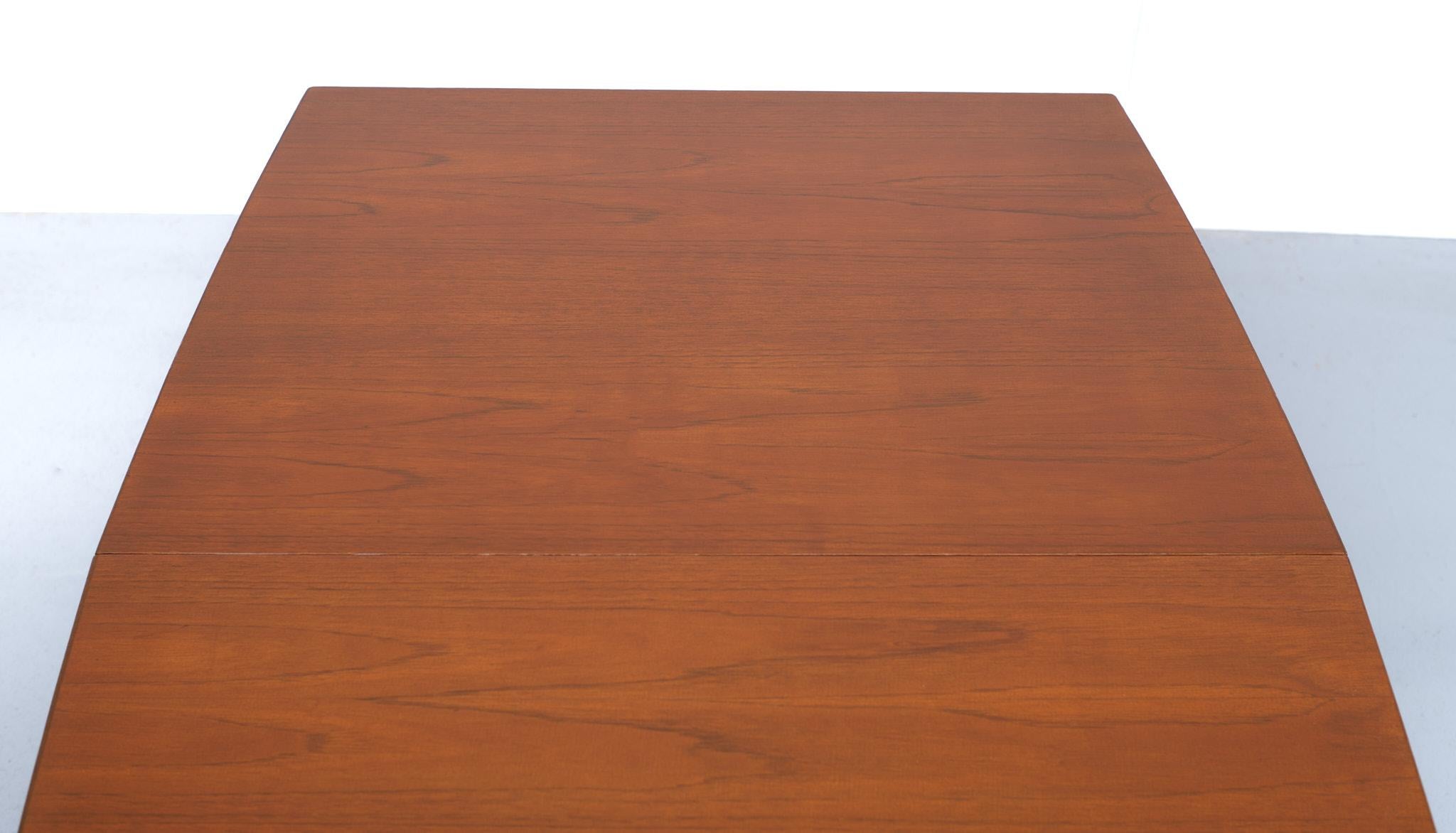 Teak Extendable Dining Table Fristho Franeker, 1960s In Good Condition In Den Haag, NL