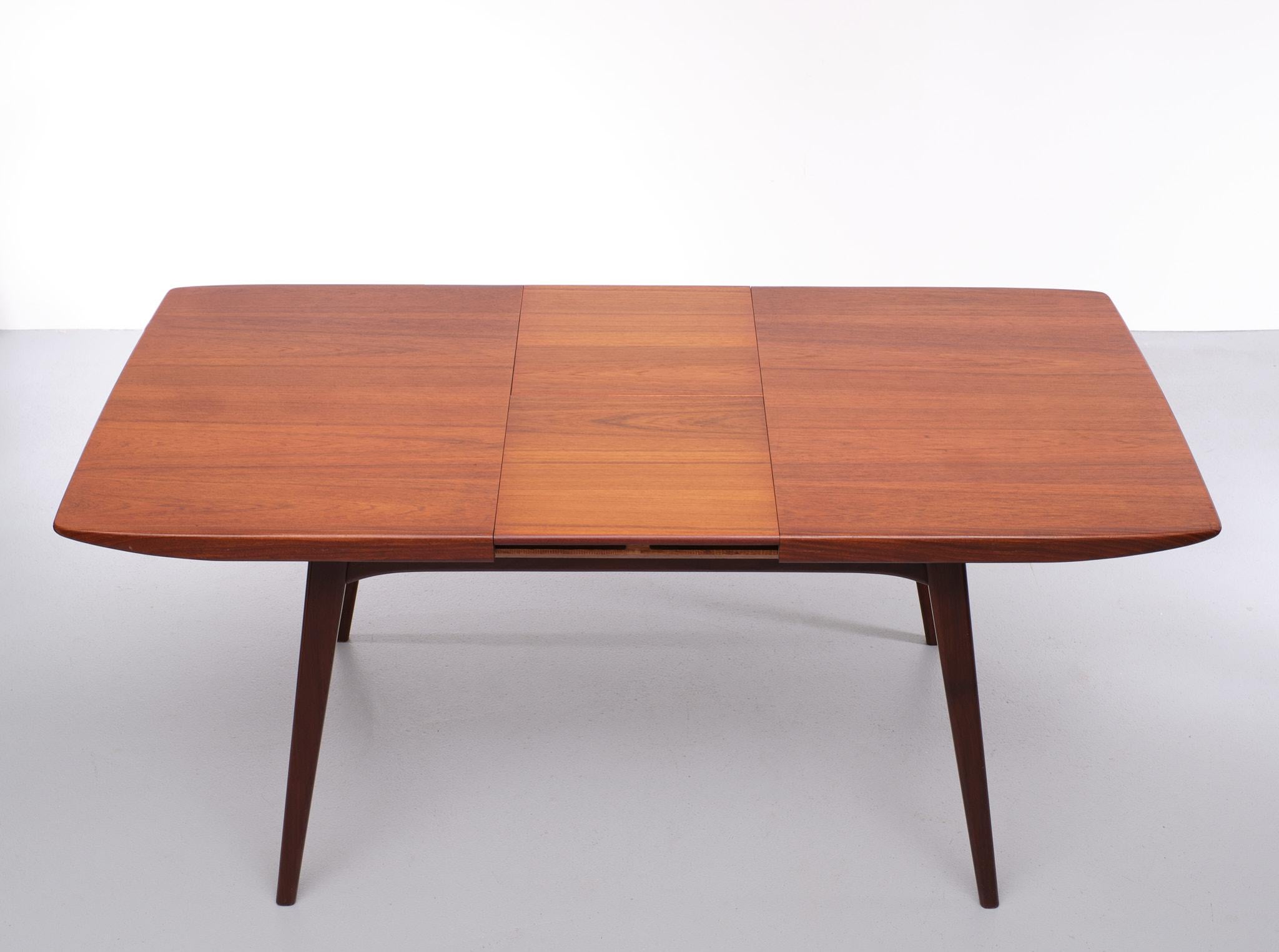 Mid-20th Century Teak extendable dining table Louis van Teeffelen  for Webe  Dutch 1960s