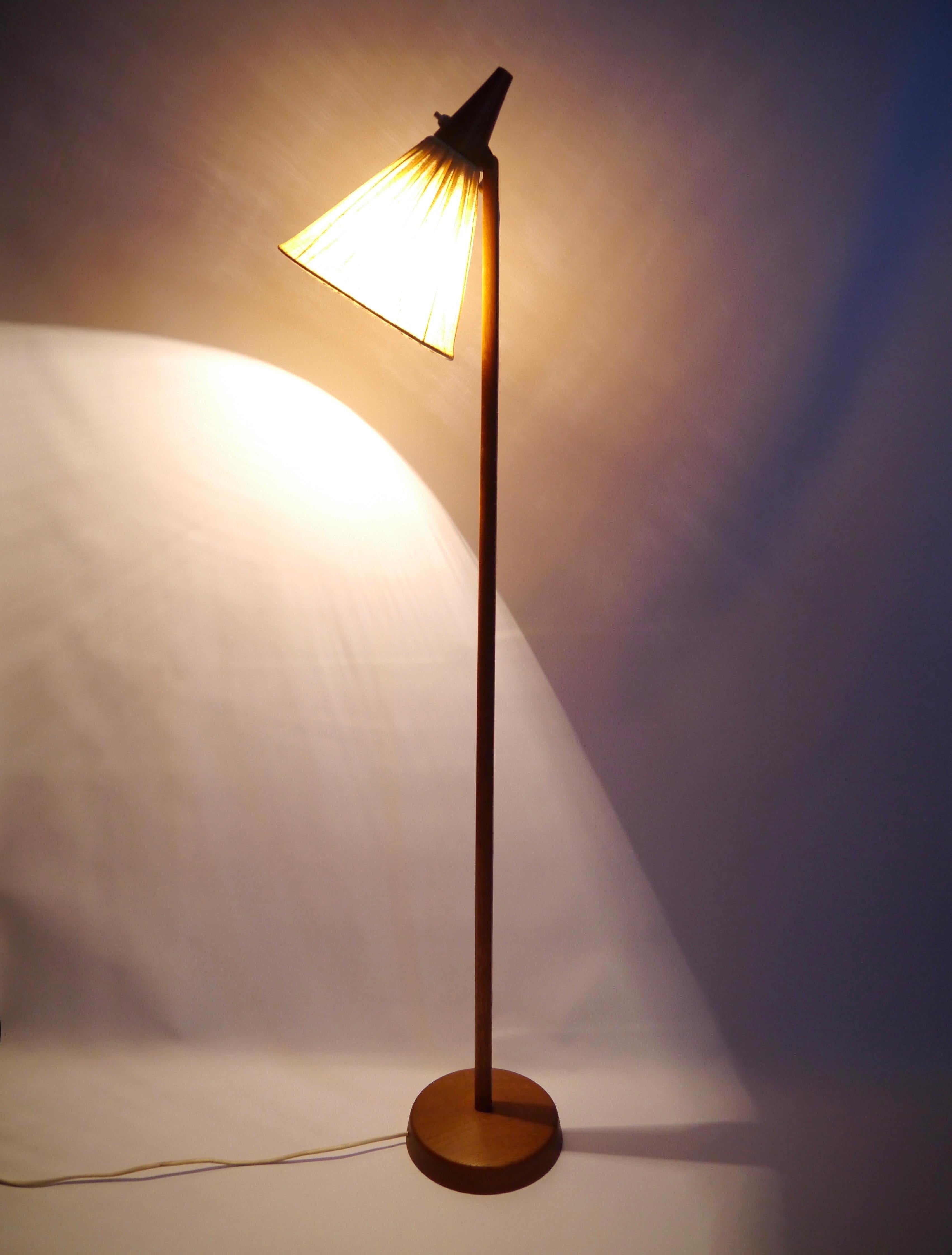Scandinavian Modern Teak Floor Lamp by Uno & Östen Kristiansson for Luxus, Sweden, 1950s