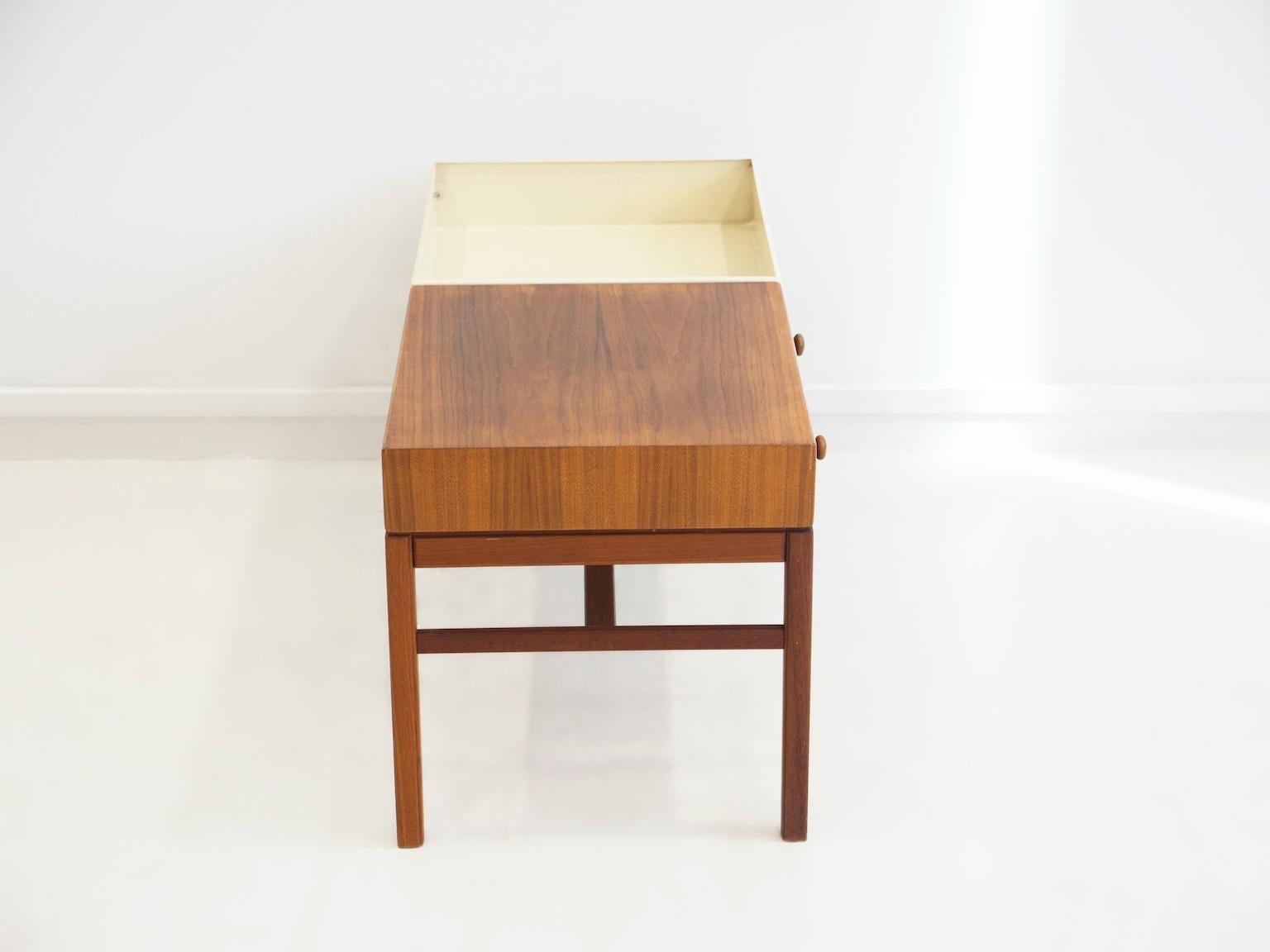 Teak Flower Table with a Drawer by Engström & Myrstrand For Sale 3