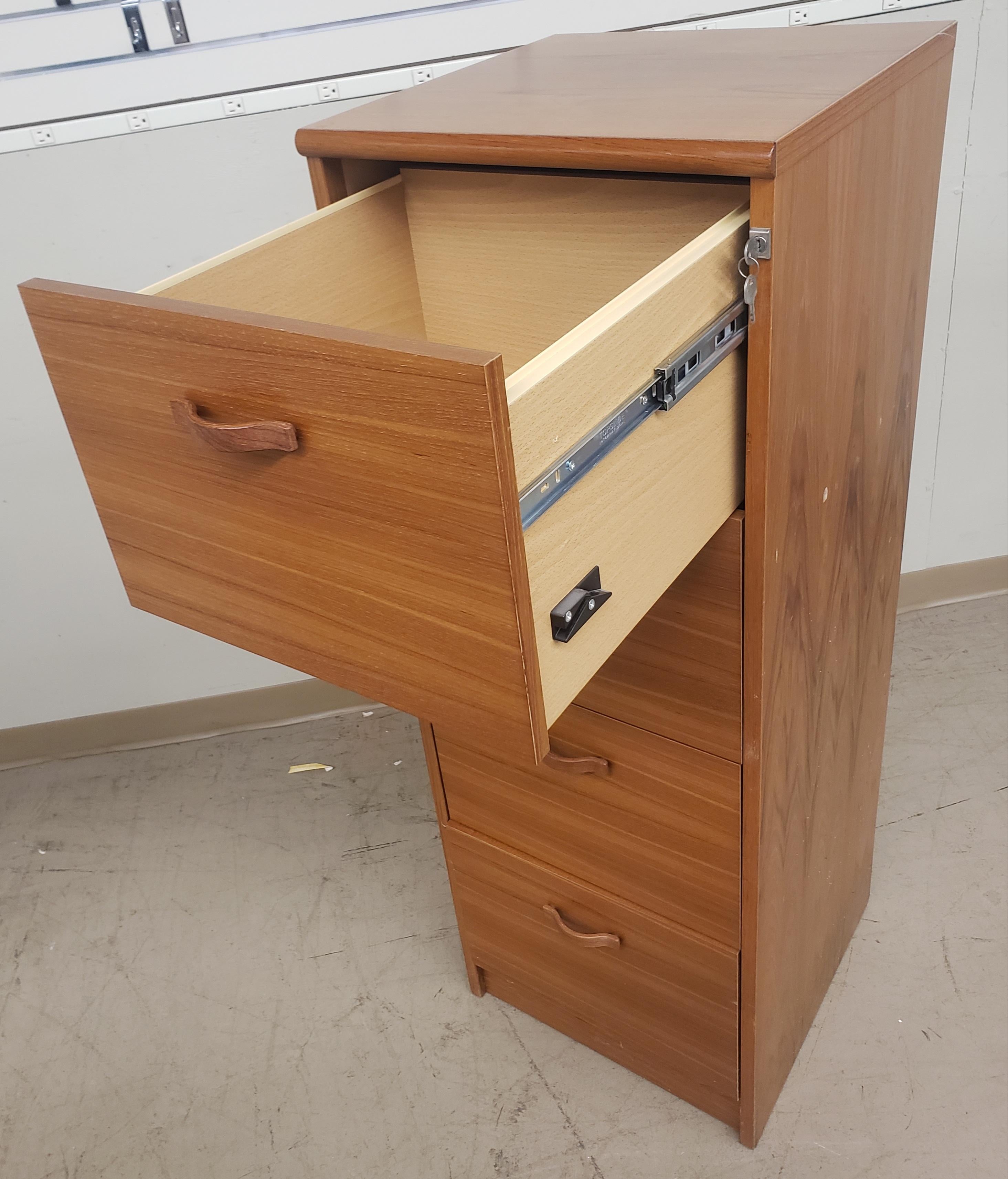 Teak Four Drawer Vertical Locking Filing Cabinet In Good Condition In Germantown, MD
