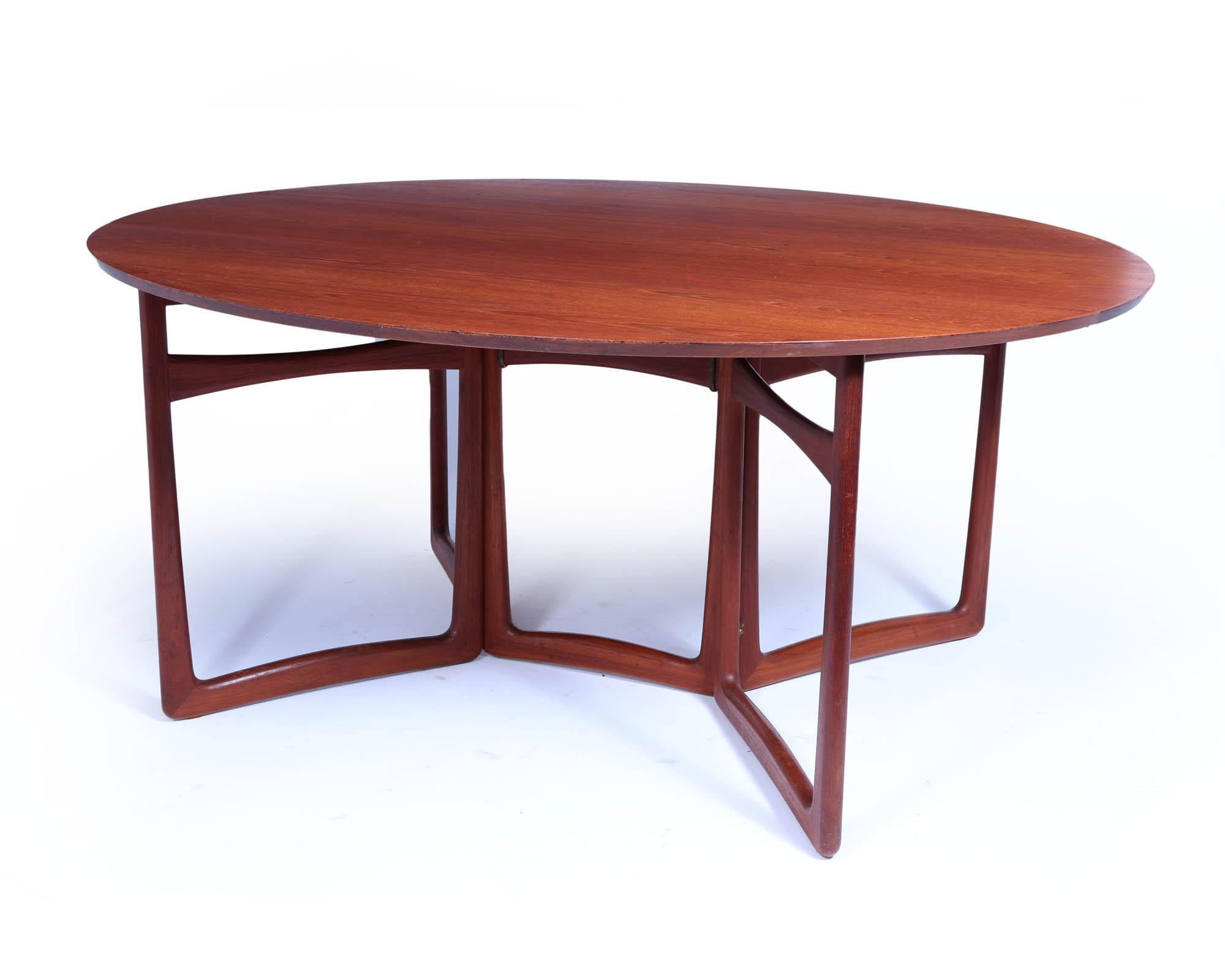 Mid-Century Modern Teak Gateleg Dining Table by Hvidt & Mølgaard-Nielsen for France & Son For Sale