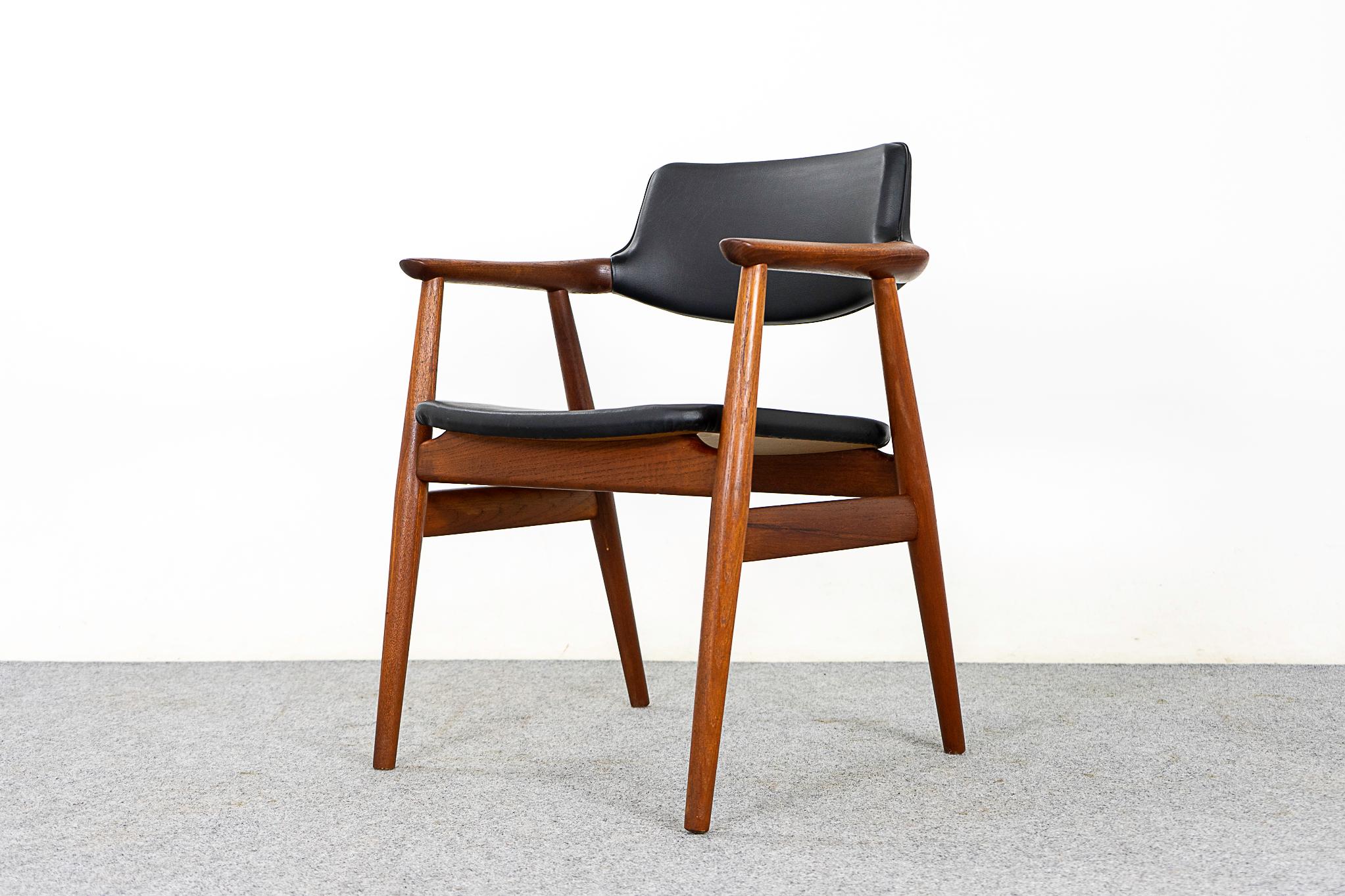 Teak and vinyl model GM11 armchair by Svend Aage Eriksen for Glostrup, circa 1960's. Beautifully sculpted elegant frame with swooping arms, perfectly scaled for any room!

Please inquire for remote and international shipping rates.