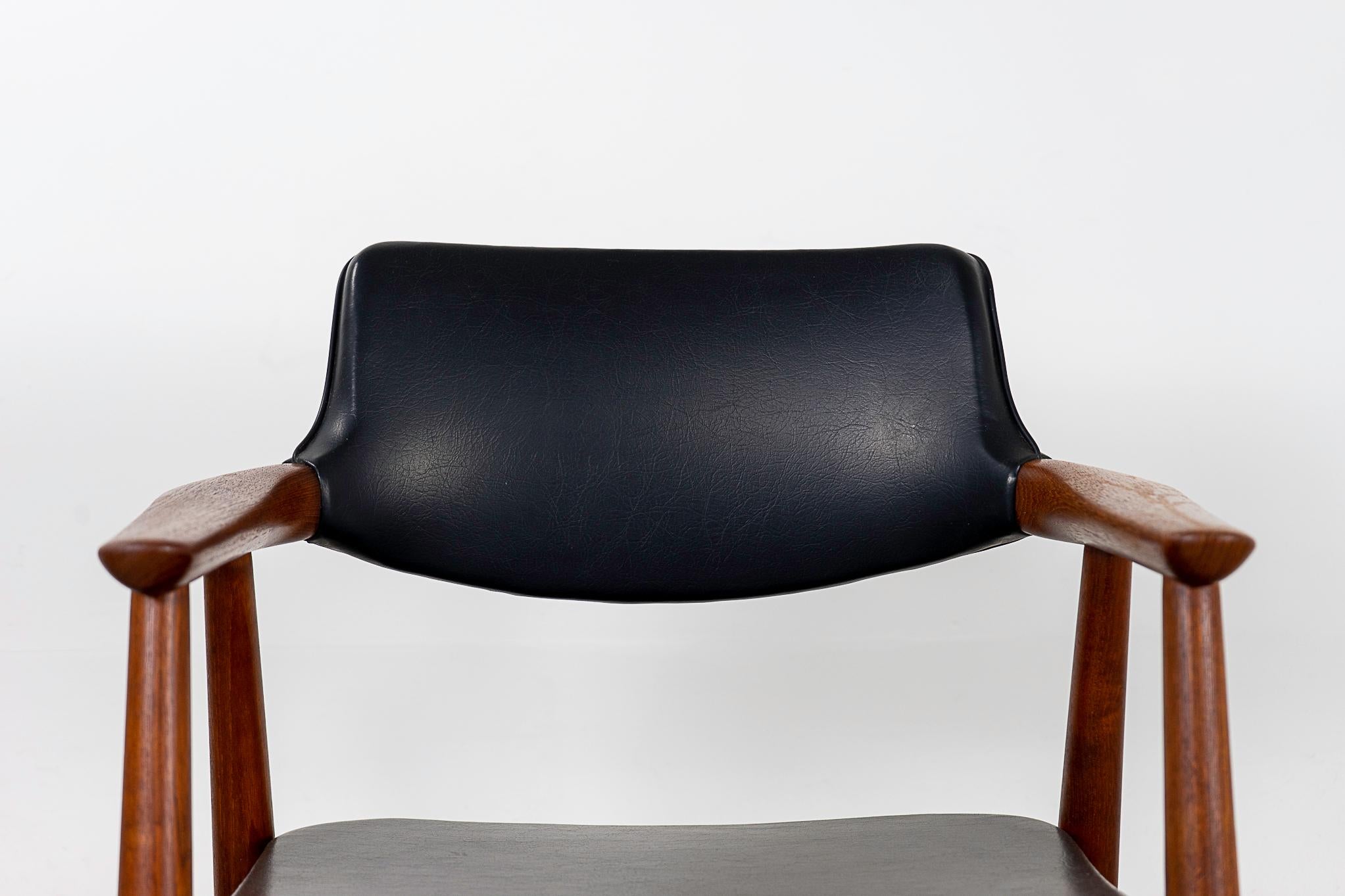 Sessel „GM11“ aus Teakholz von Svend Aage Eriksen im Zustand „Gut“ im Angebot in VANCOUVER, CA