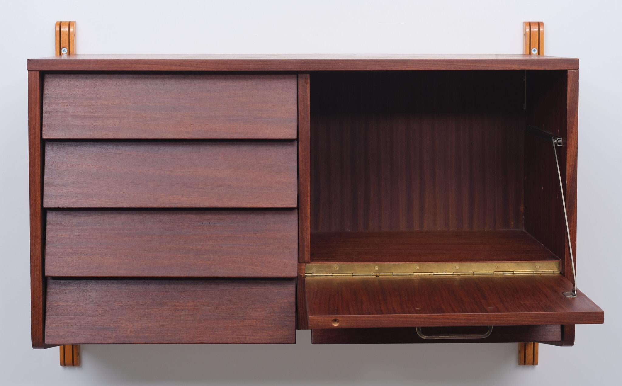 Hängewandschrank aus Teakholz Holland 1960er Jahre (Moderne der Mitte des Jahrhunderts) im Angebot