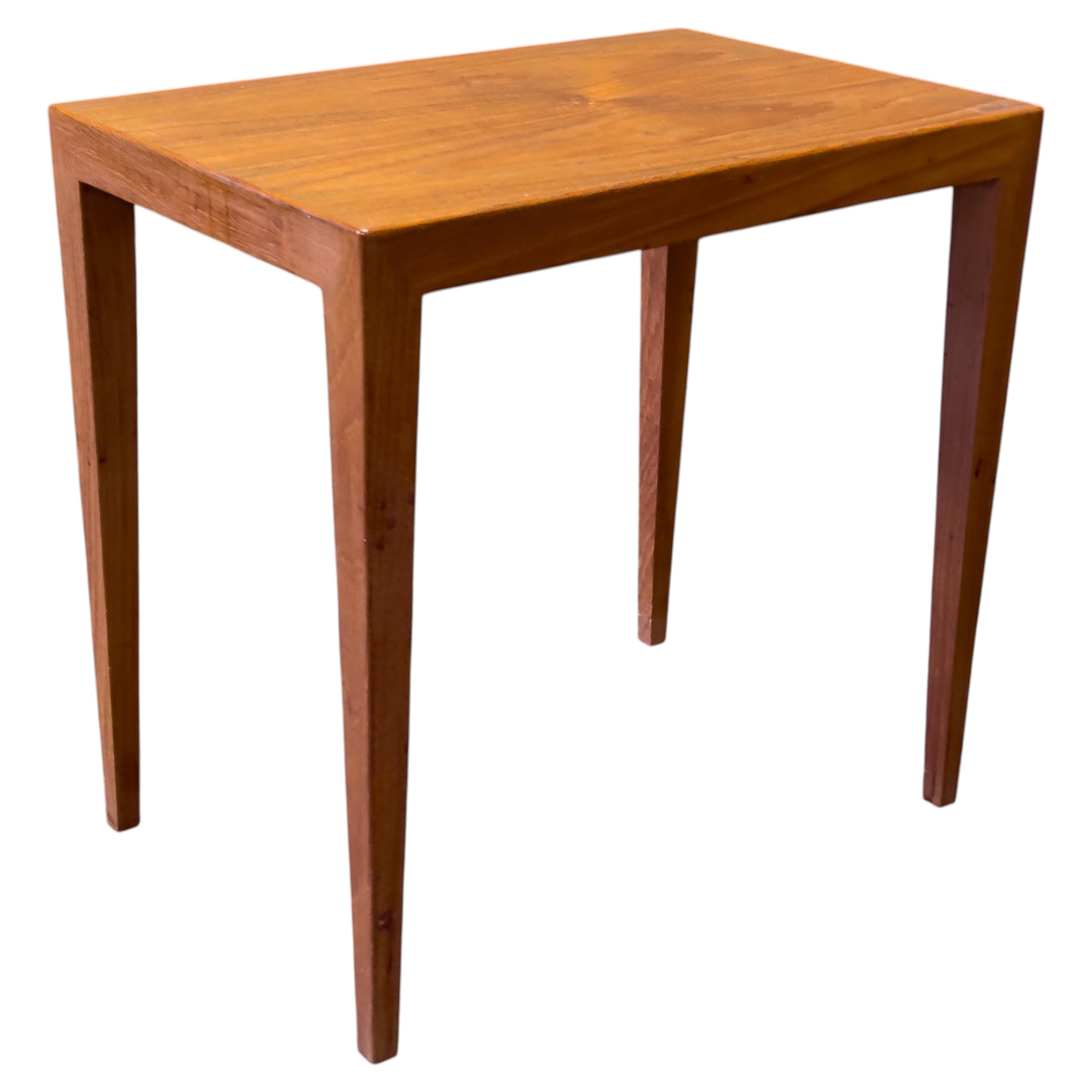 Table d'appoint Haslev en teck en vente