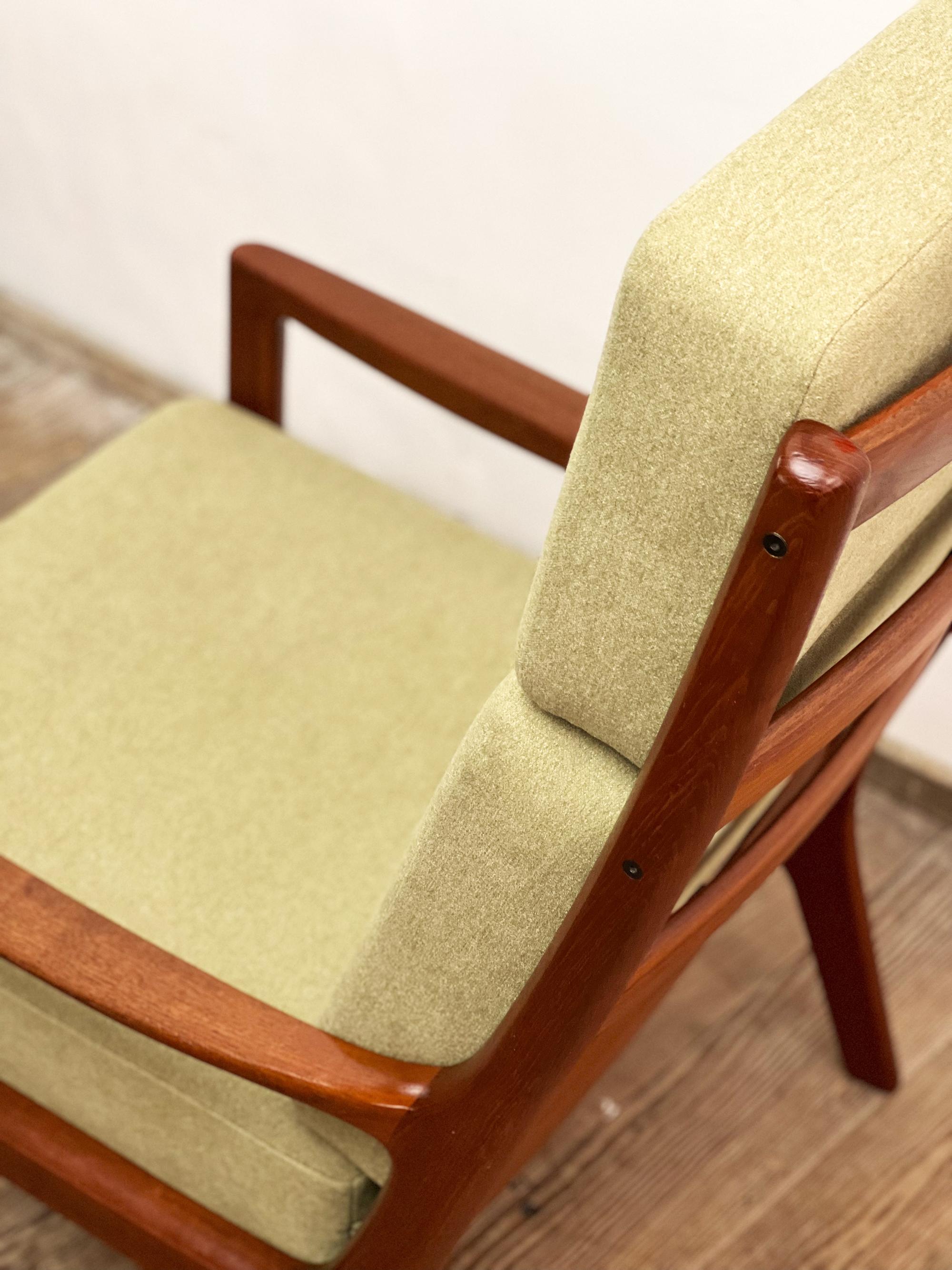 Teak High back Armchair, Lounge or Easy Chair, Senator Series, by Ole Wanscher For Sale 5
