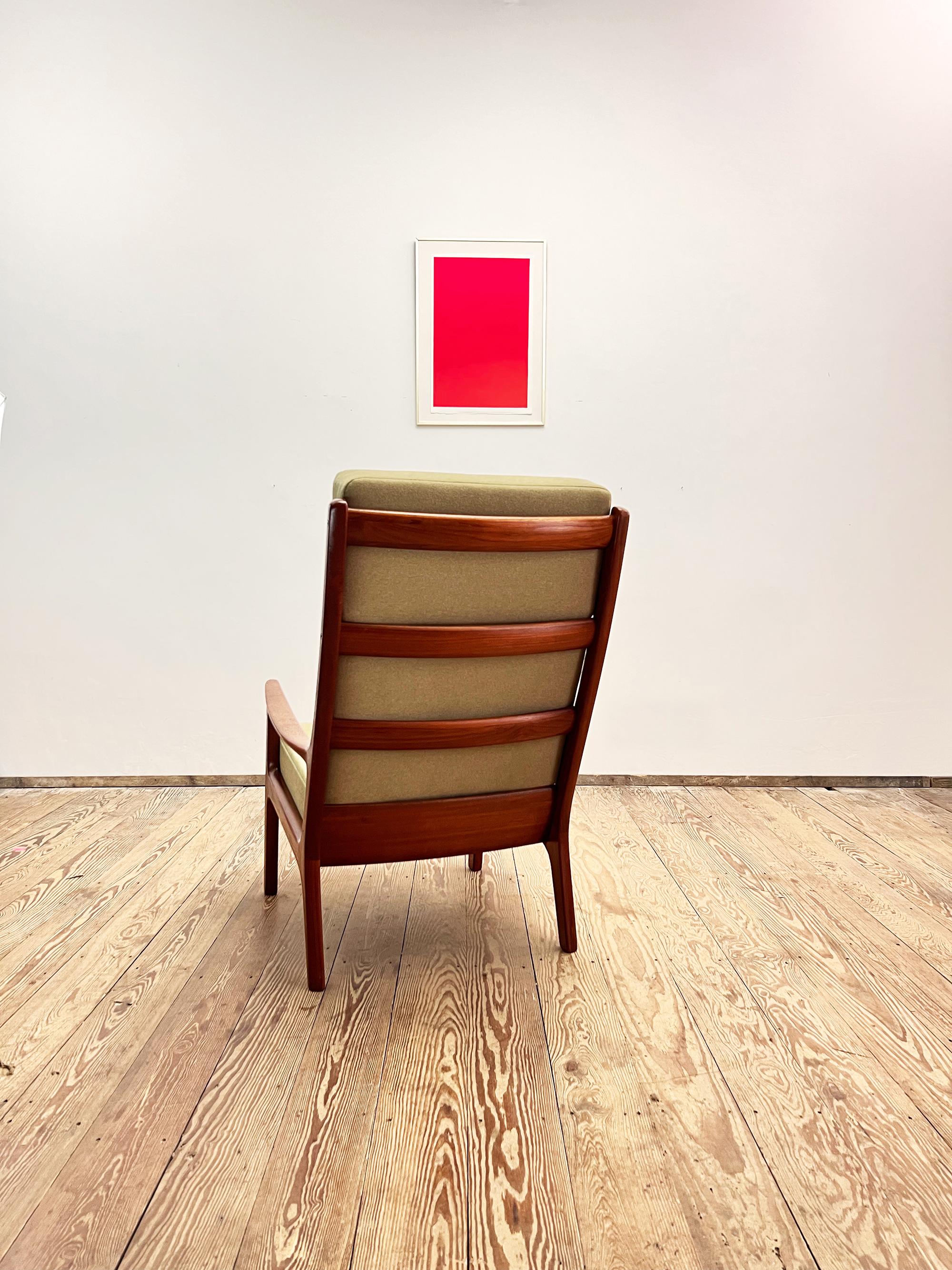 Teak High back Armchair, Lounge or Easy Chair, Senator Series, by Ole Wanscher In Good Condition For Sale In München, Bavaria