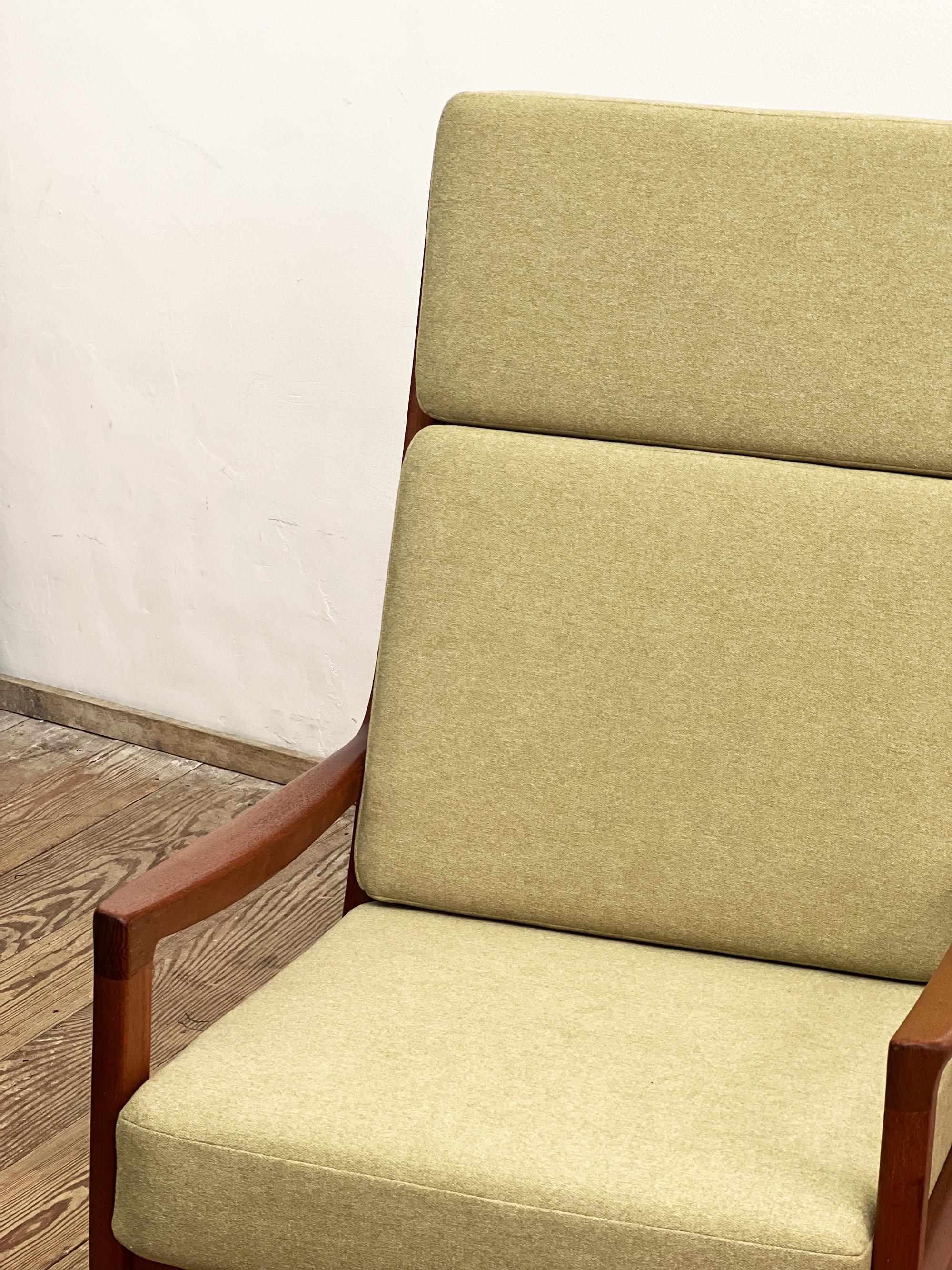 Teak High back Armchair, Lounge or Easy Chair, Senator Series, by Ole Wanscher For Sale 2