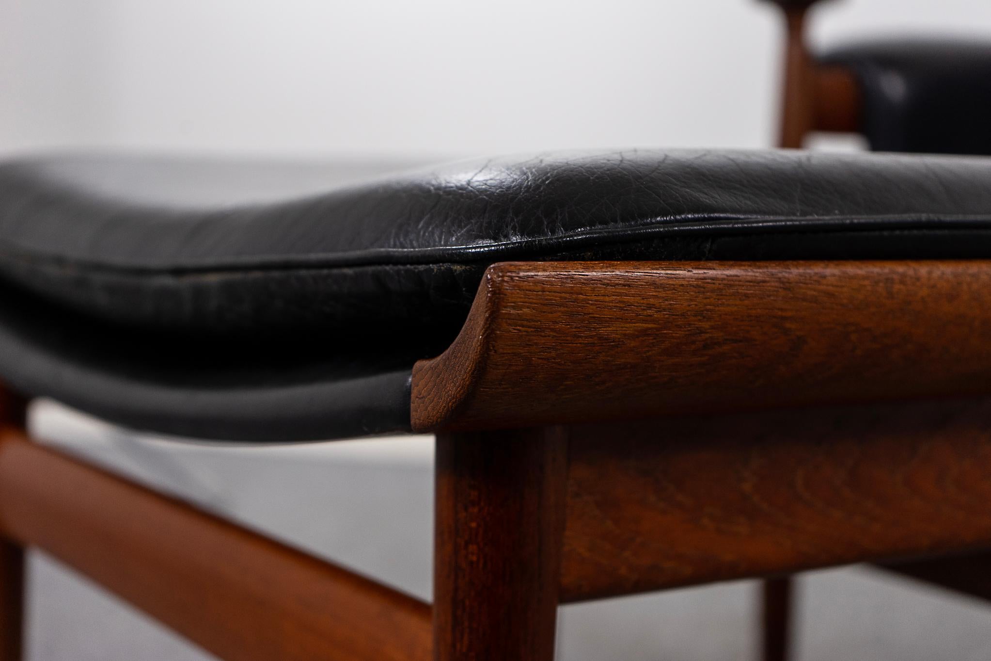 Teak & Leather Bwana Chair by Finn Juhl For Sale 5