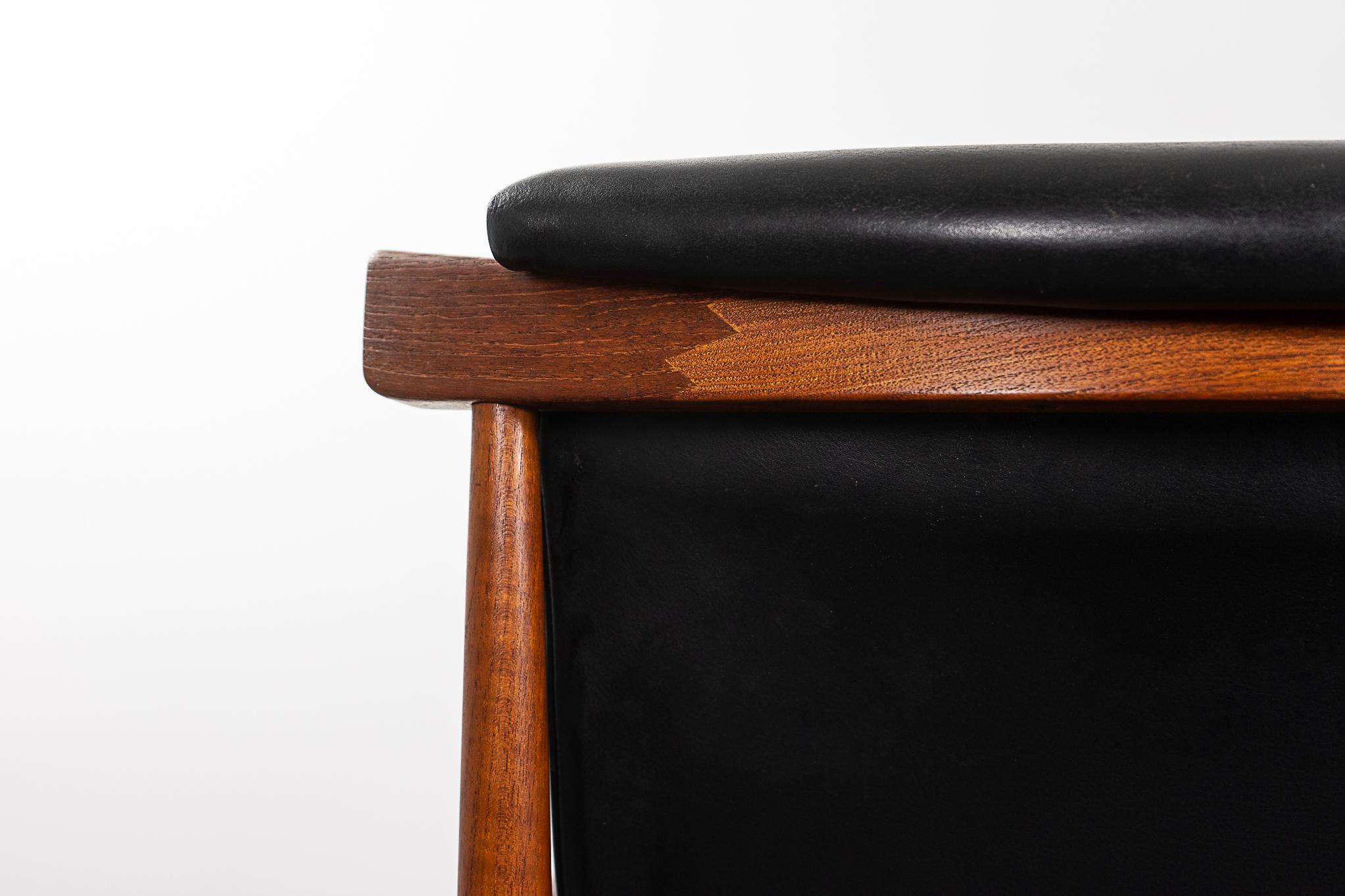 Teak Sedia Bwana in teak e pelle di Finn Juhls in vendita