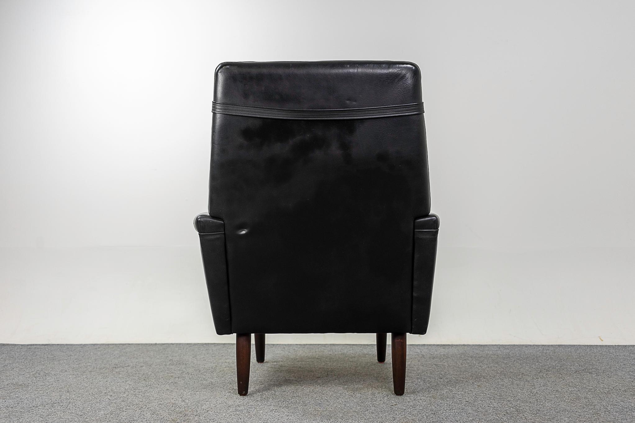 Teak & Leder Dänischer Lounge Stuhl mit hoher Rückenlehne im Angebot 7