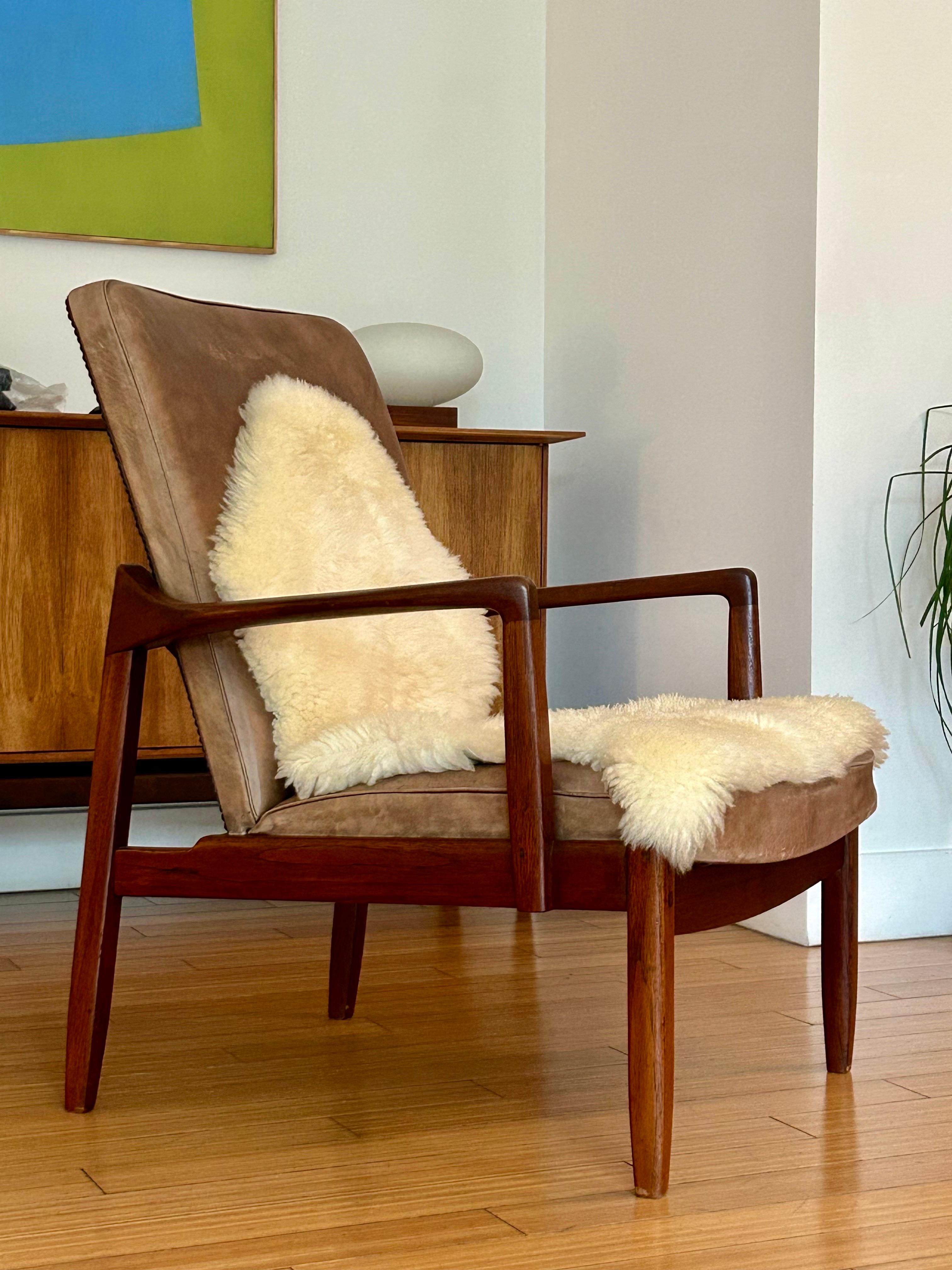 Teak + Leder Sessel Tove + Edvard Kindt-Larsen (Moderne der Mitte des Jahrhunderts) im Angebot