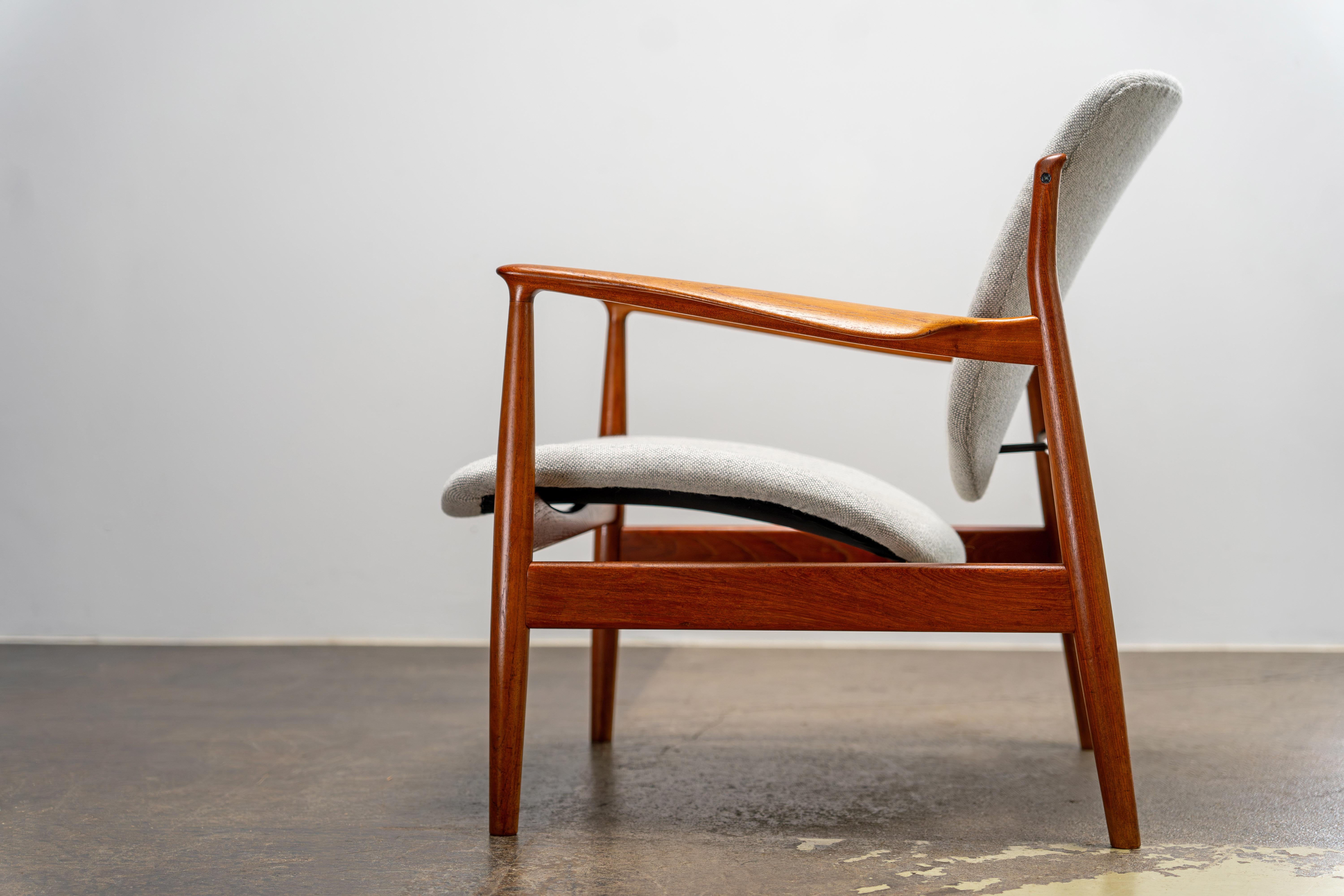 Danois Chaise longue en teck 136 par Finn Juhl pour France & Daverkosen, Danemark années 1950 en vente