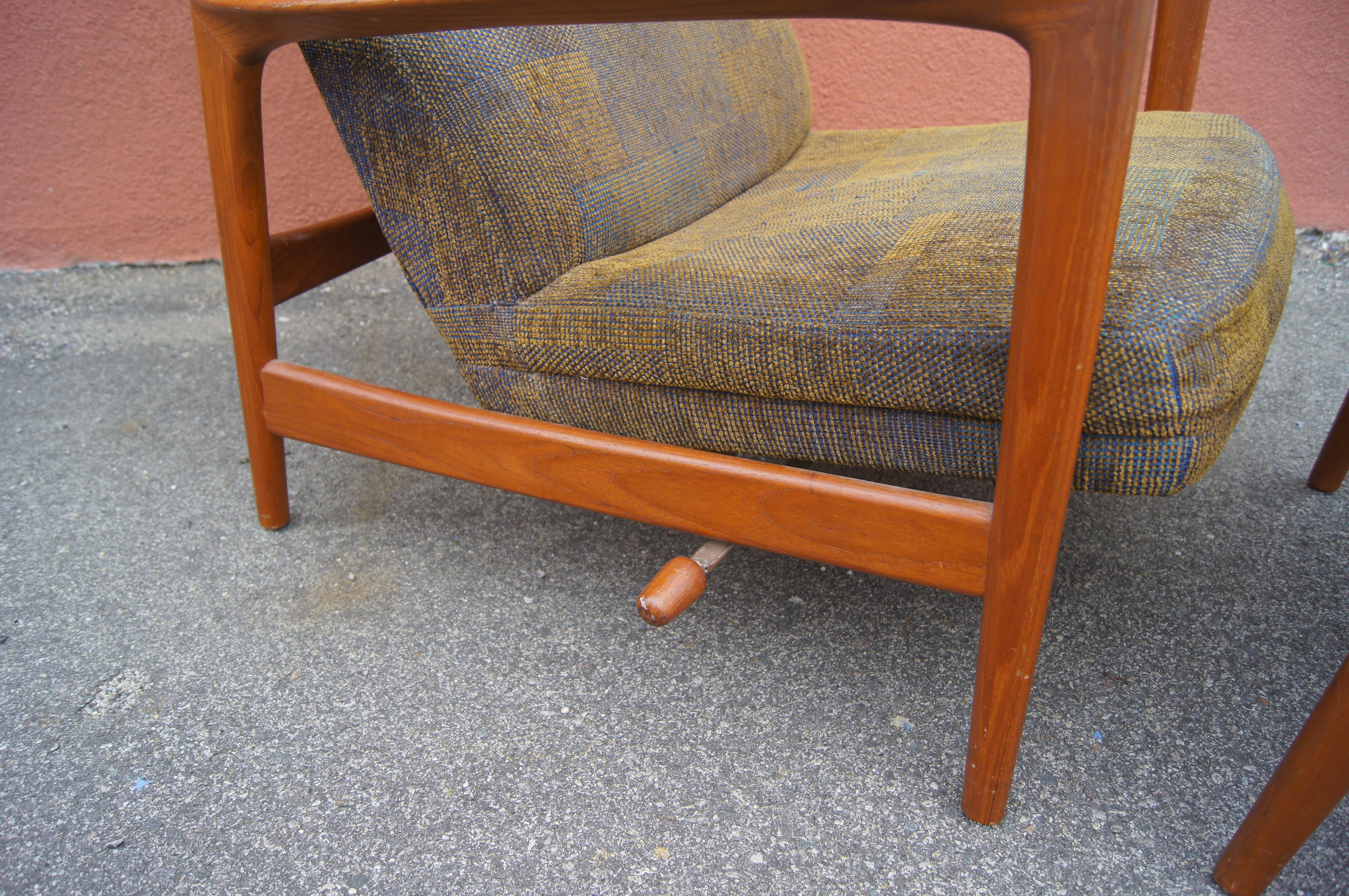 Teak Lounge Chair and Ottoman by Folke Ohlsson for DUX In Good Condition In Dorchester, MA