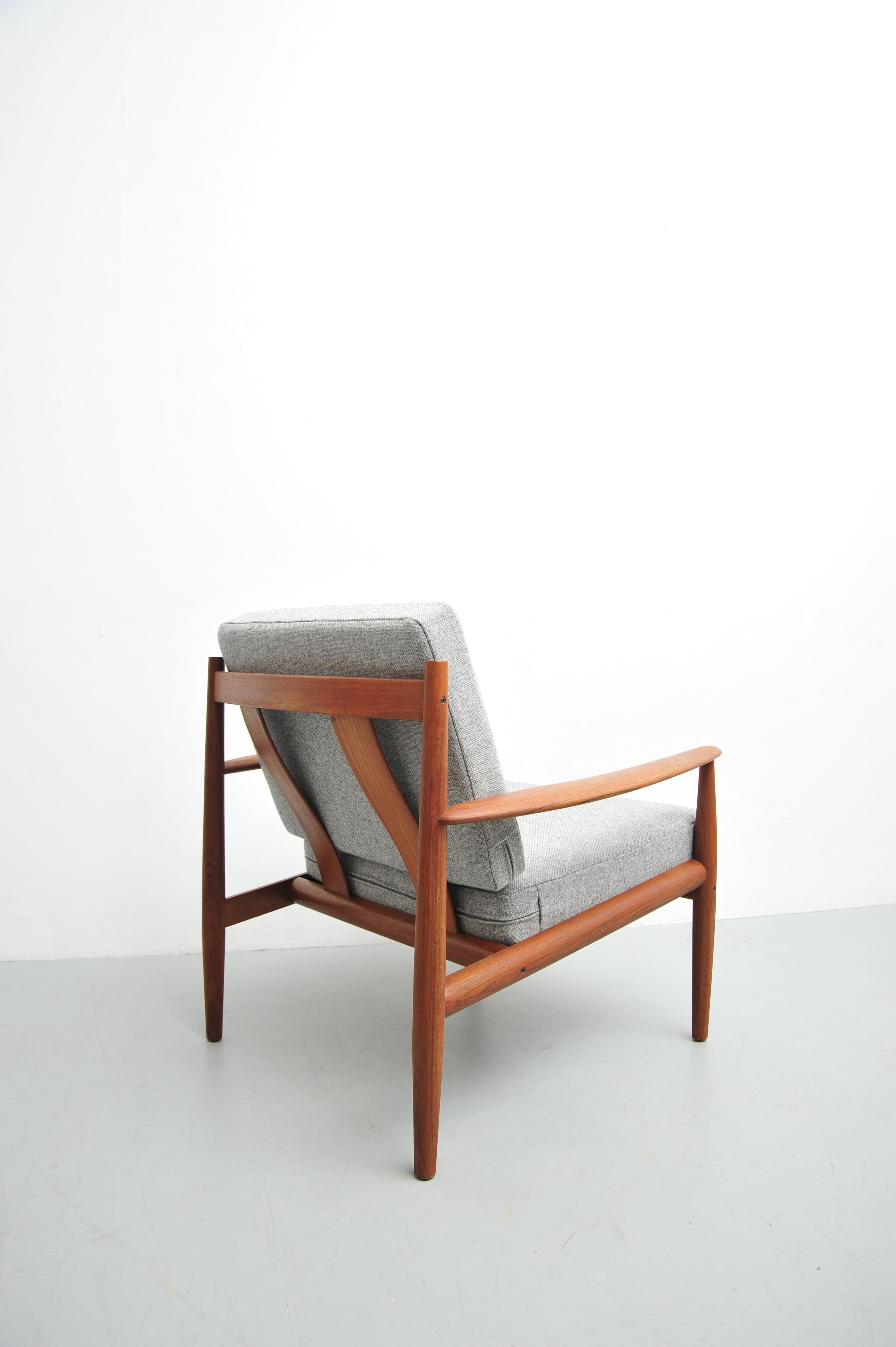 Danish Teak Lounge Chair by Grete Jalk for France & Son, Grey Upholstery For Sale