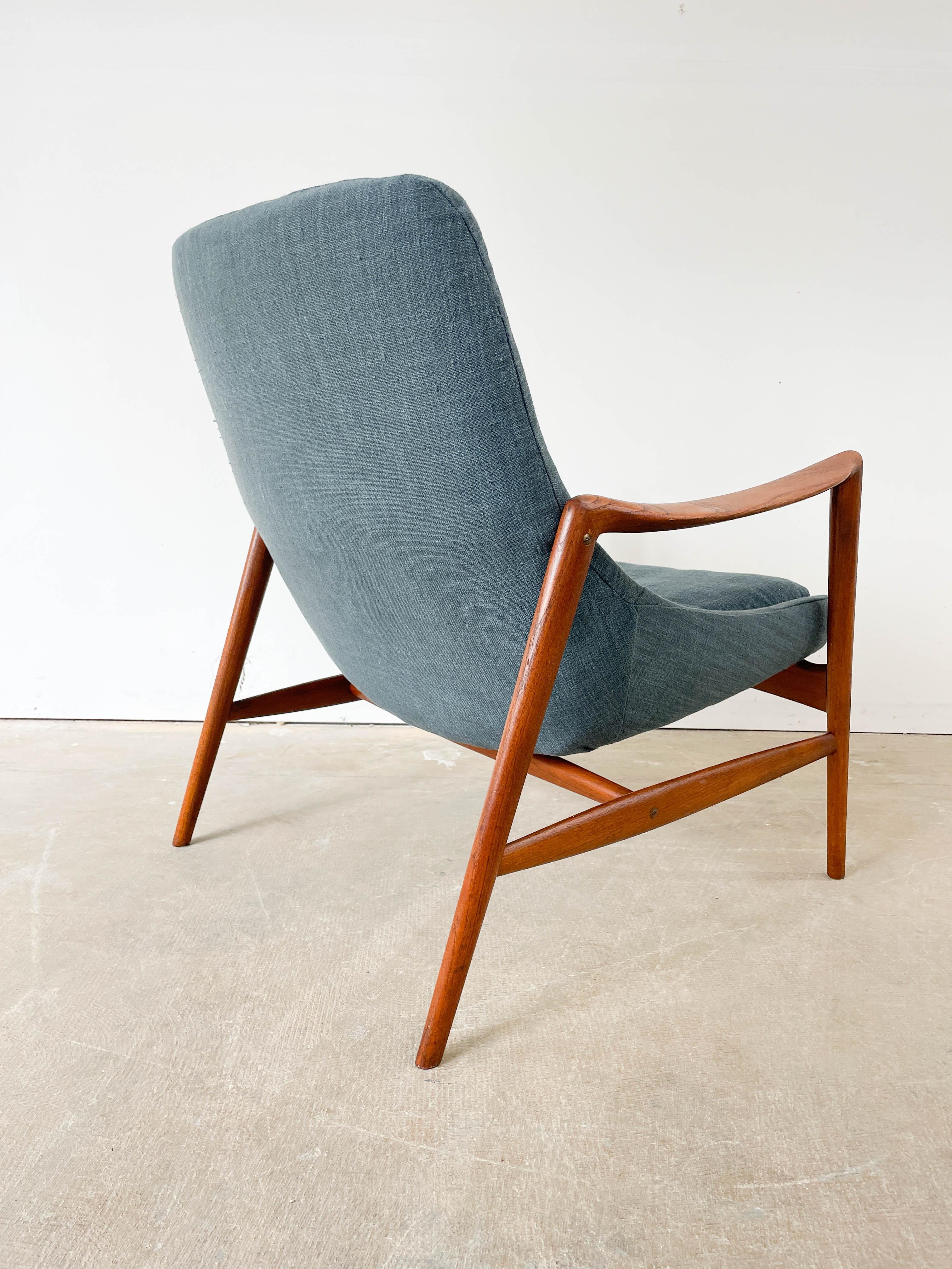 Teak Lounge Chair by Rastad and Relling 3