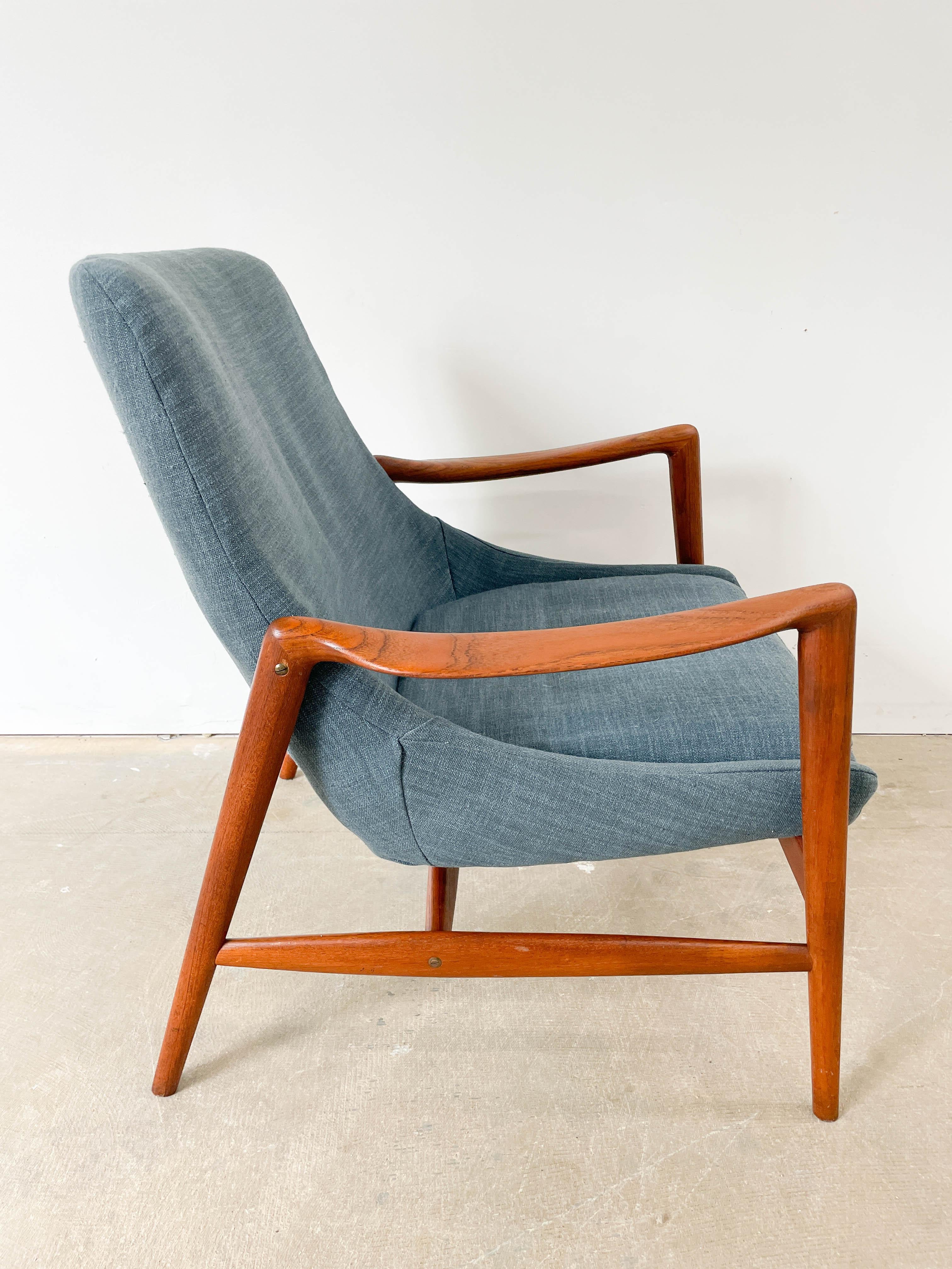 Teak Lounge Chair by Rastad and Relling 4
