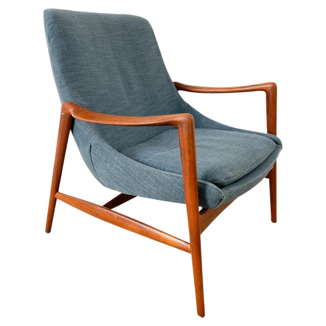 Teak Lounge Chair by Rastad and Relling