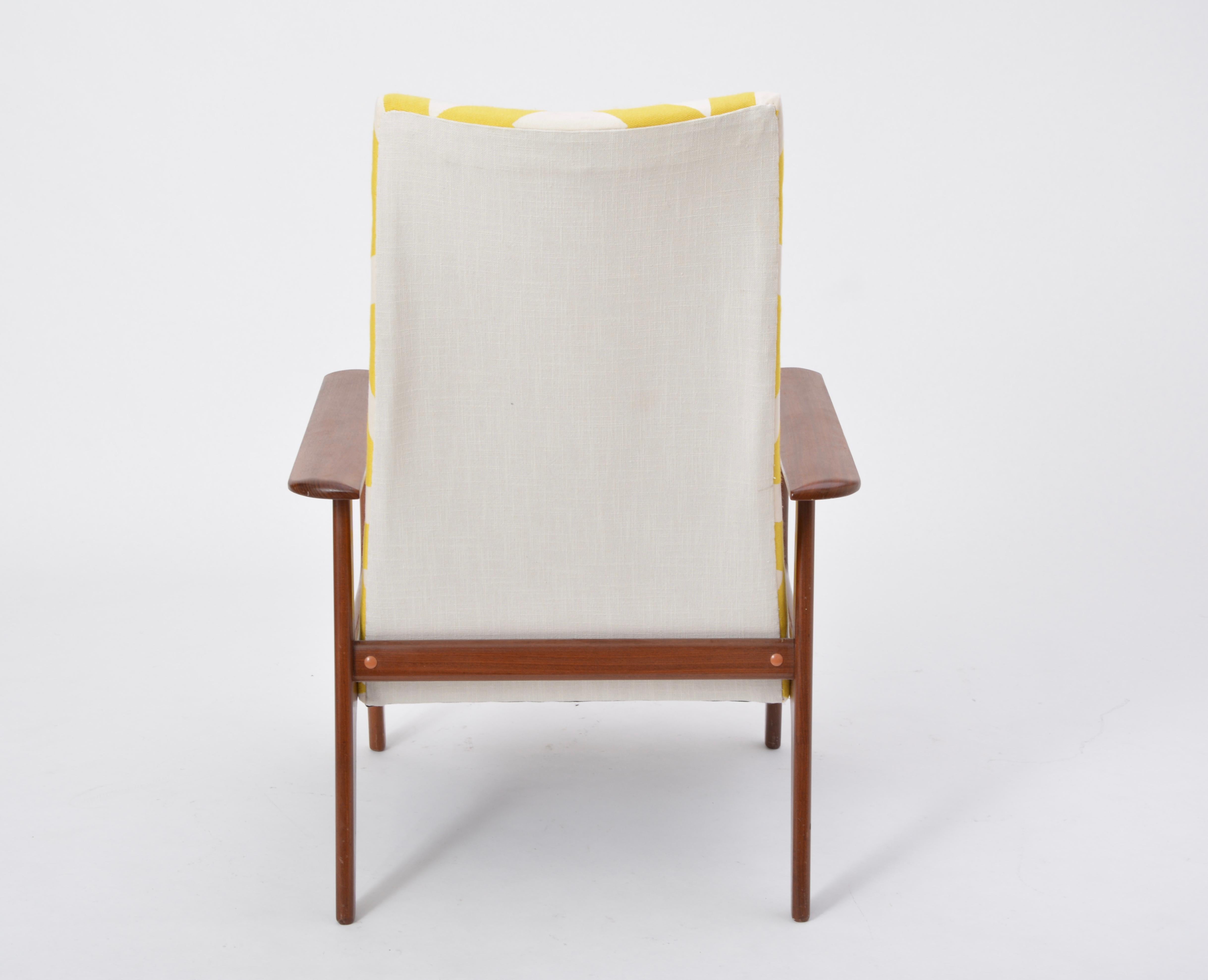 Dutch Mid-Century Modern Teak Lounge Chair by Topform  3
