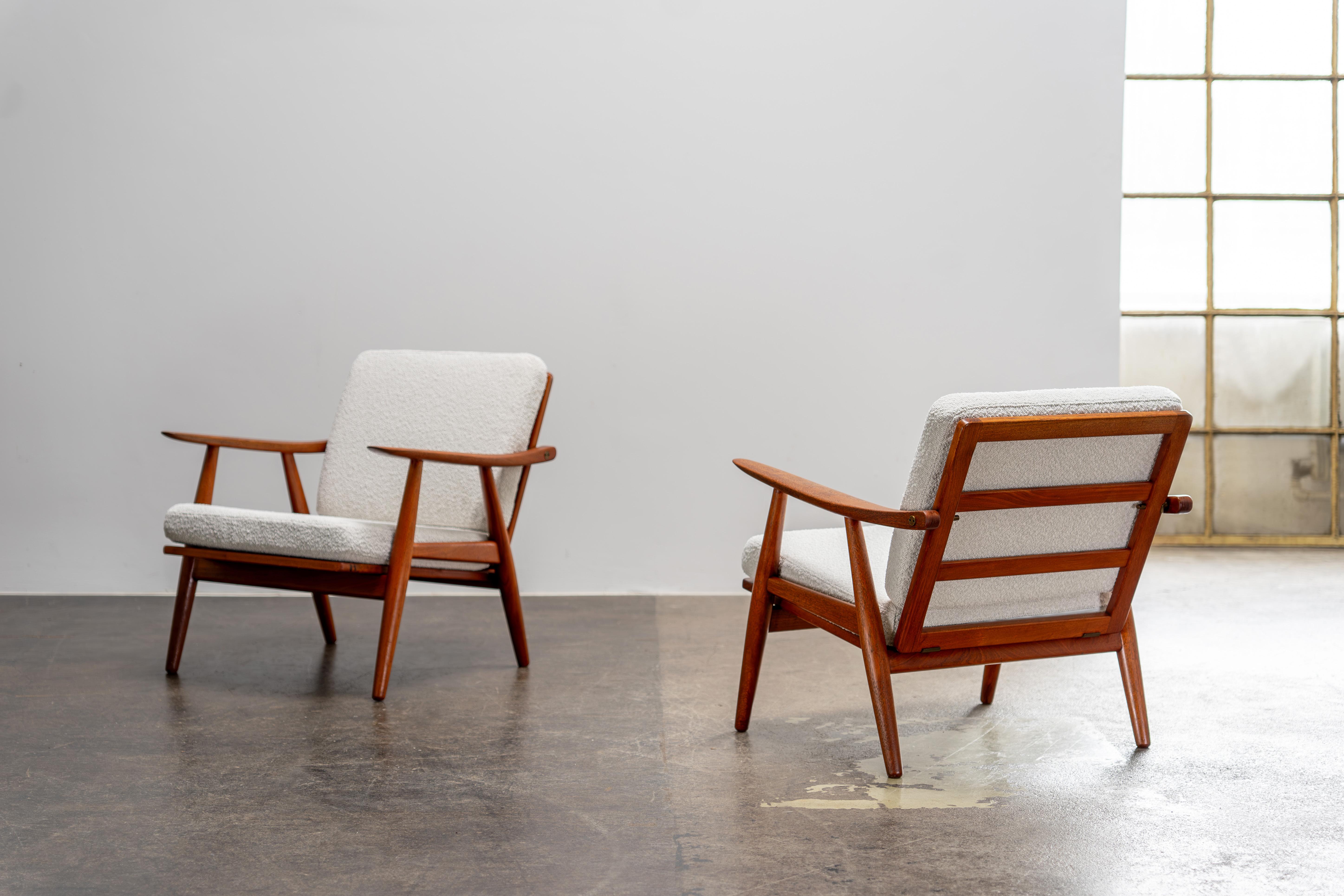 Lounge Chairs by Hans Wegner
Getama GE-270, 1956

The GE-270 lounge chairs, designed by Hans Wegner for Getama, Denmark, are a beautiful example of mid-century Scandinavian design. This pair features expertly crafted teakwood frames that showcase