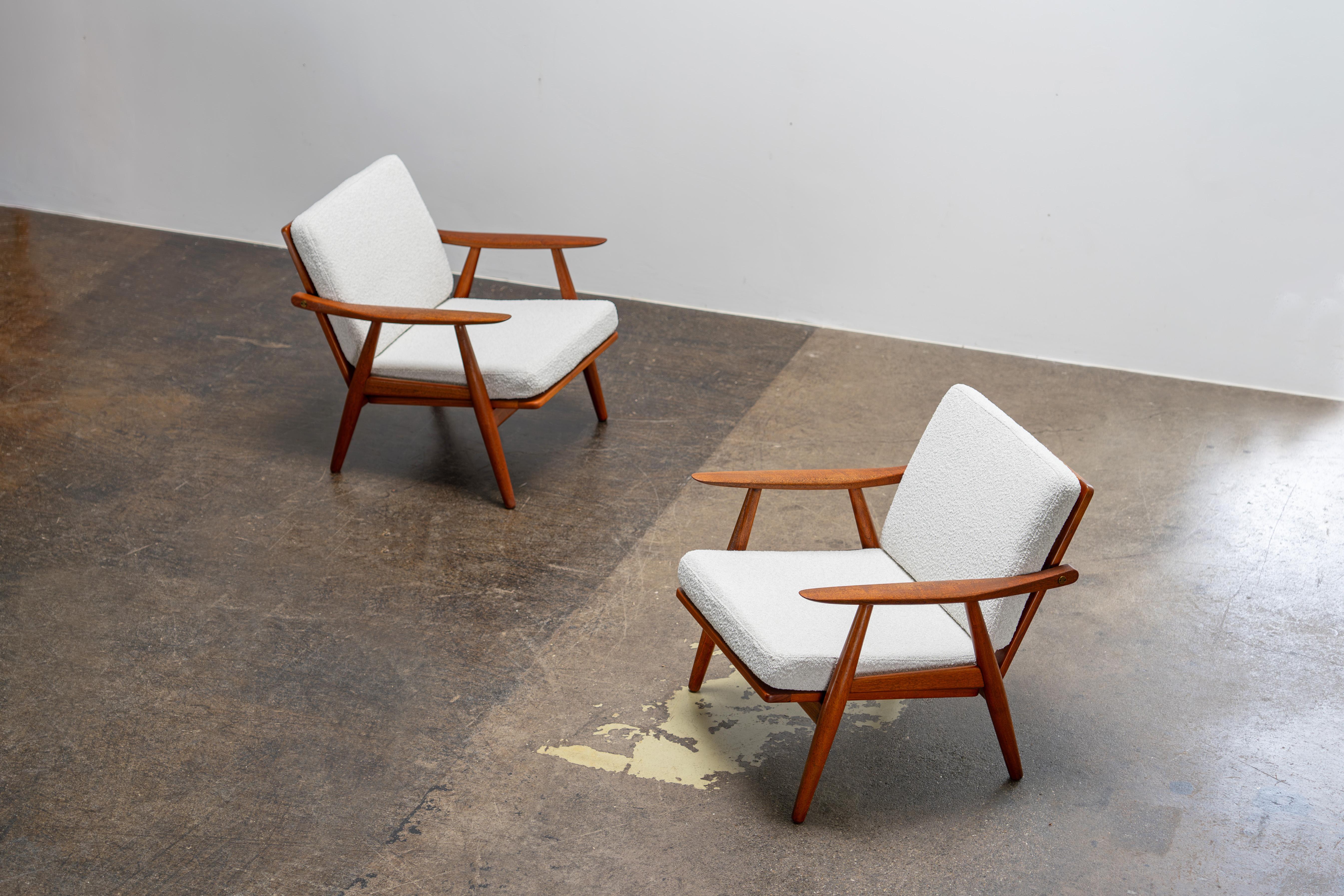 Teak Lounge Chairs by Hans Wegner for Getama GE-270, 1956 In Good Condition In Rosendahl, DE