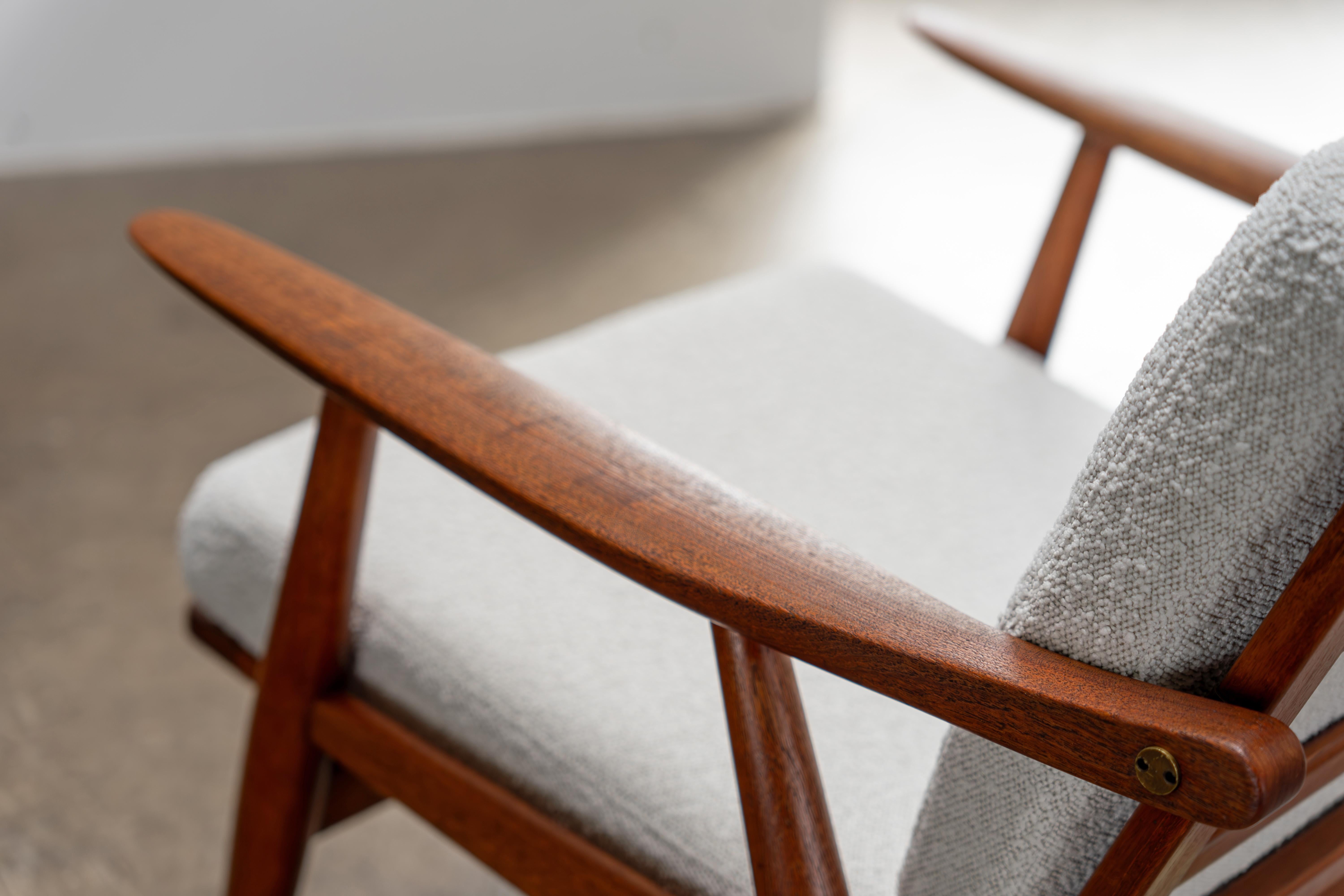 Fabric Teak Lounge Chairs by Hans Wegner for Getama GE-270, 1956