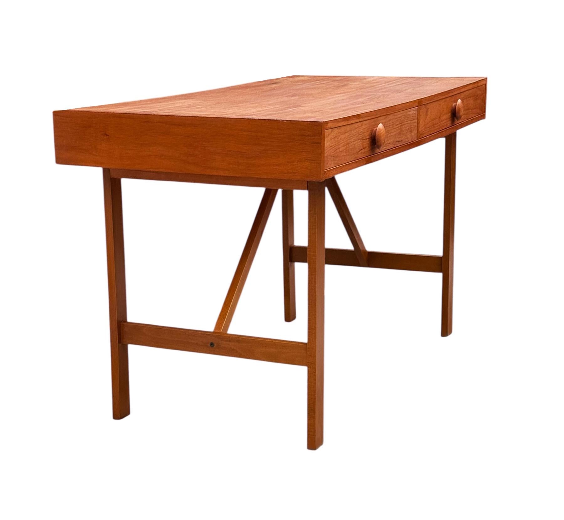 Teakholz Mid Century Danish Modern Doppelseitiger Schreibtisch oder Konsolentisch im Angebot 3