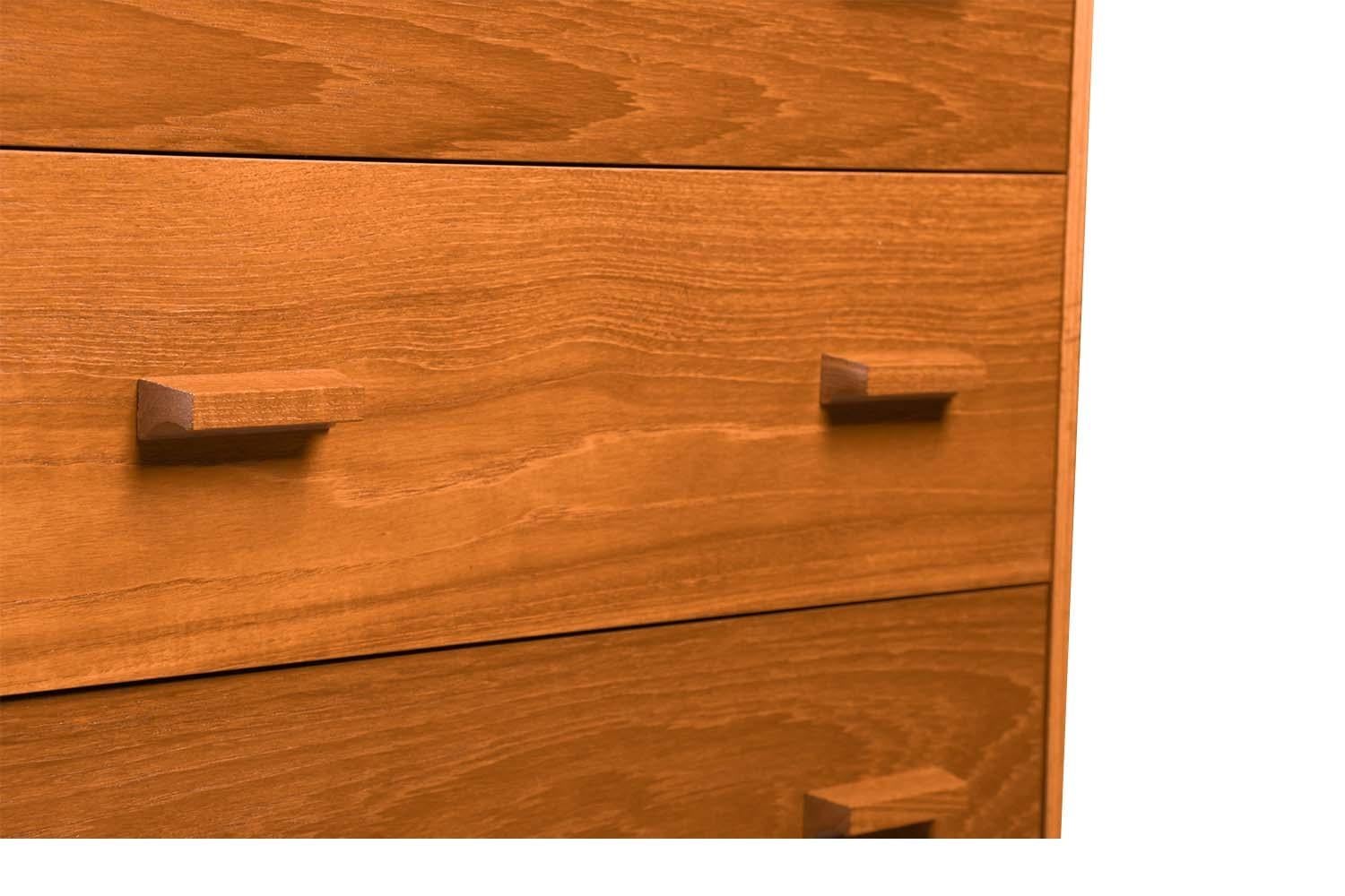 Comò alto danese del Medioevo in teak in vendita 1