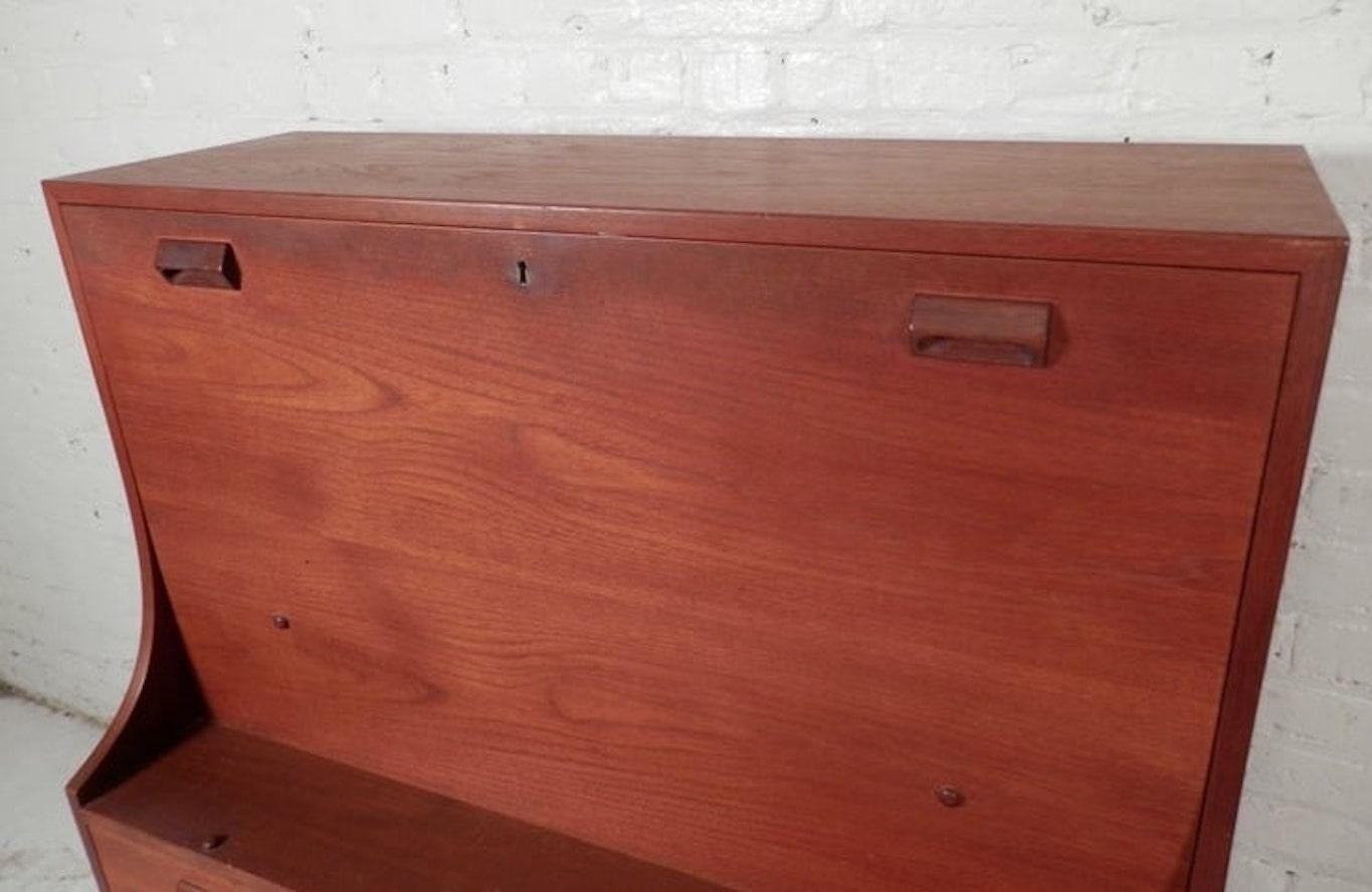 Teak Mid-Century Dresser w/ Secretary Desk In Good Condition For Sale In Brooklyn, NY