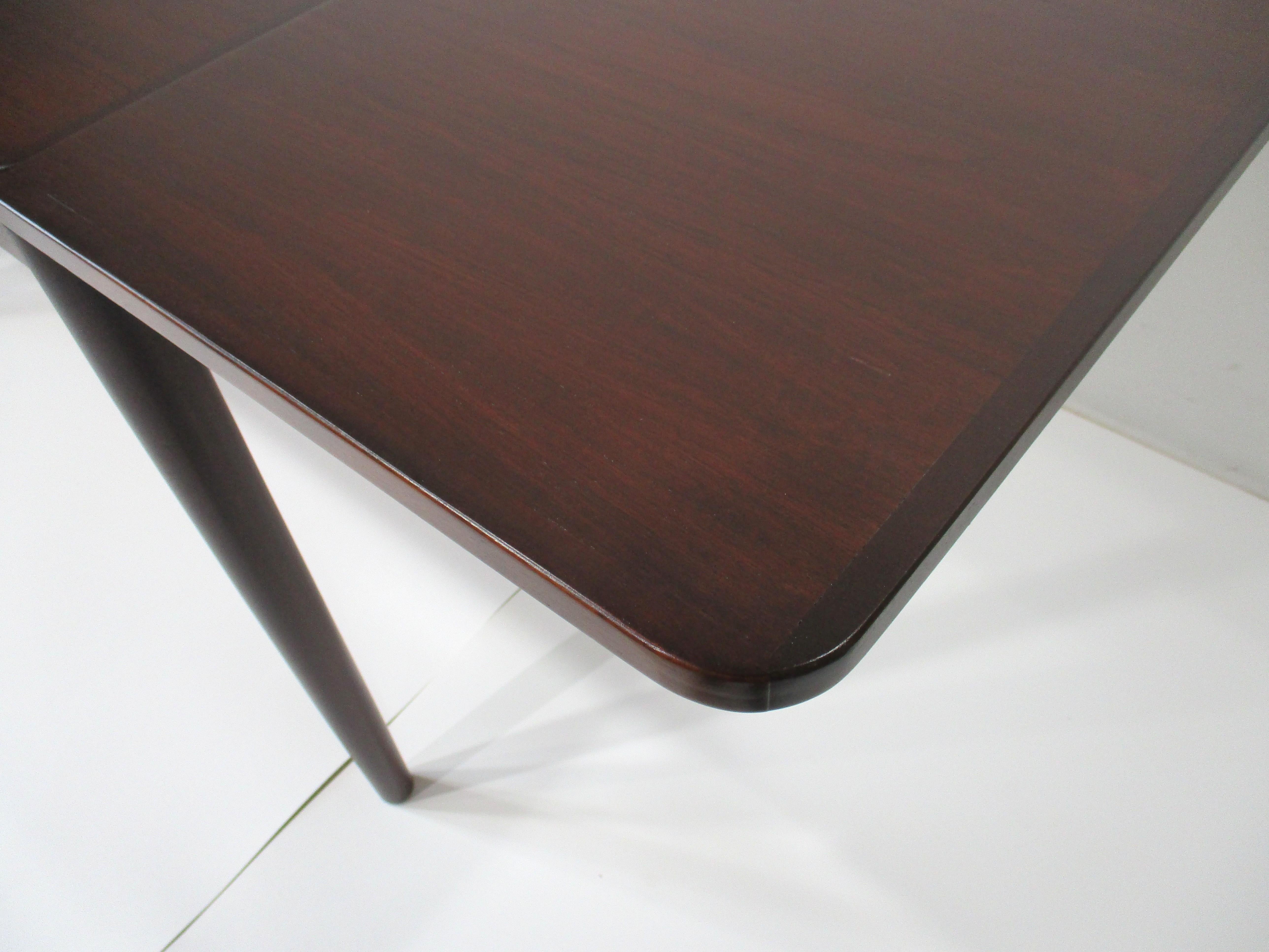 Table de salle à manger à rallonge de style danois en teck Yngve Ekstrom, Suède en vente 3