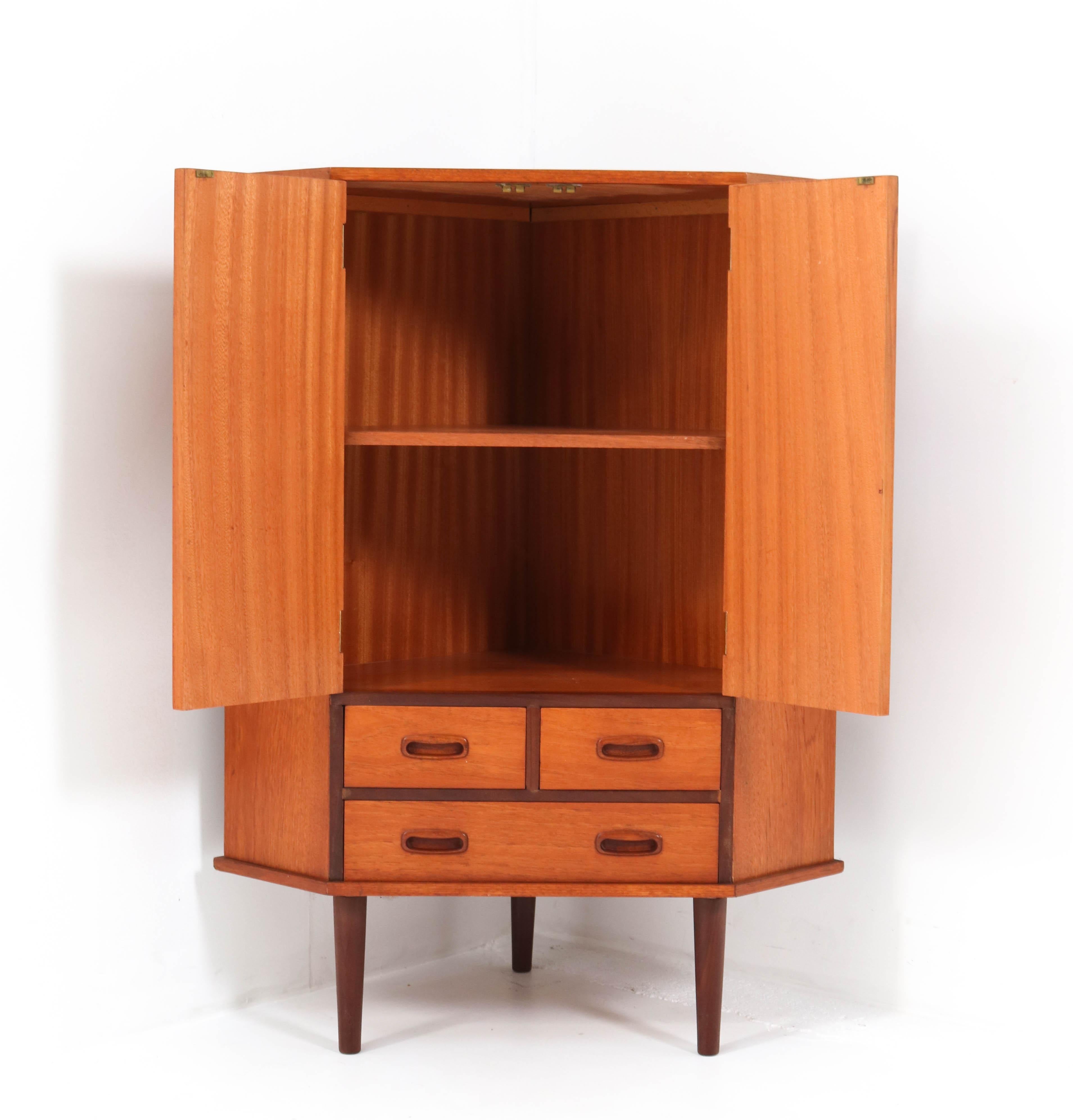 Dutch Teak Mid-Century Modern Corner Cabinet or Cupboard, 1960s For Sale
