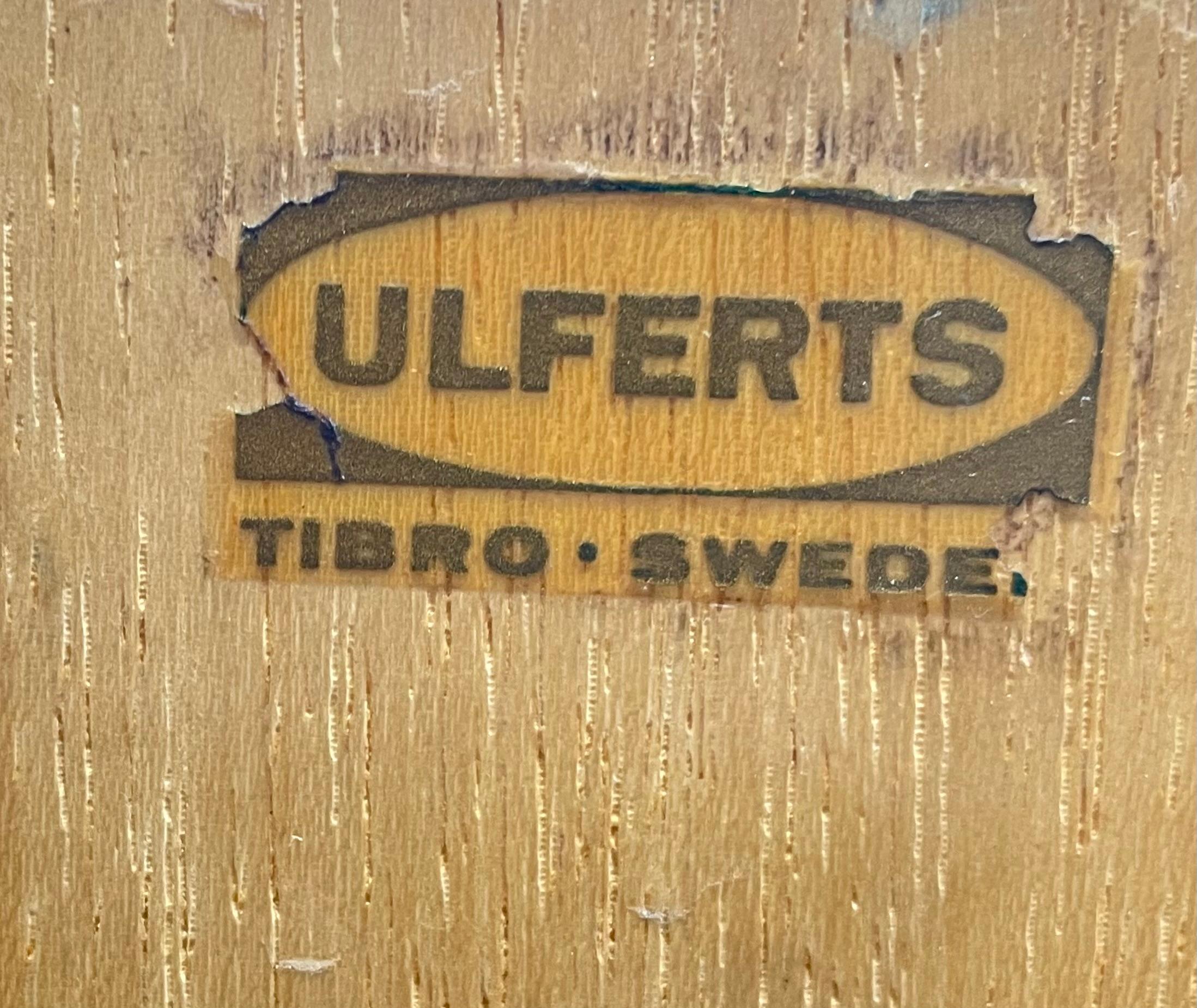 CREDENZA MODERNA DE MEDIO SIGLO DE TEAK por Ulferts, Fabricada en Suecia, c. 1960's en venta 6